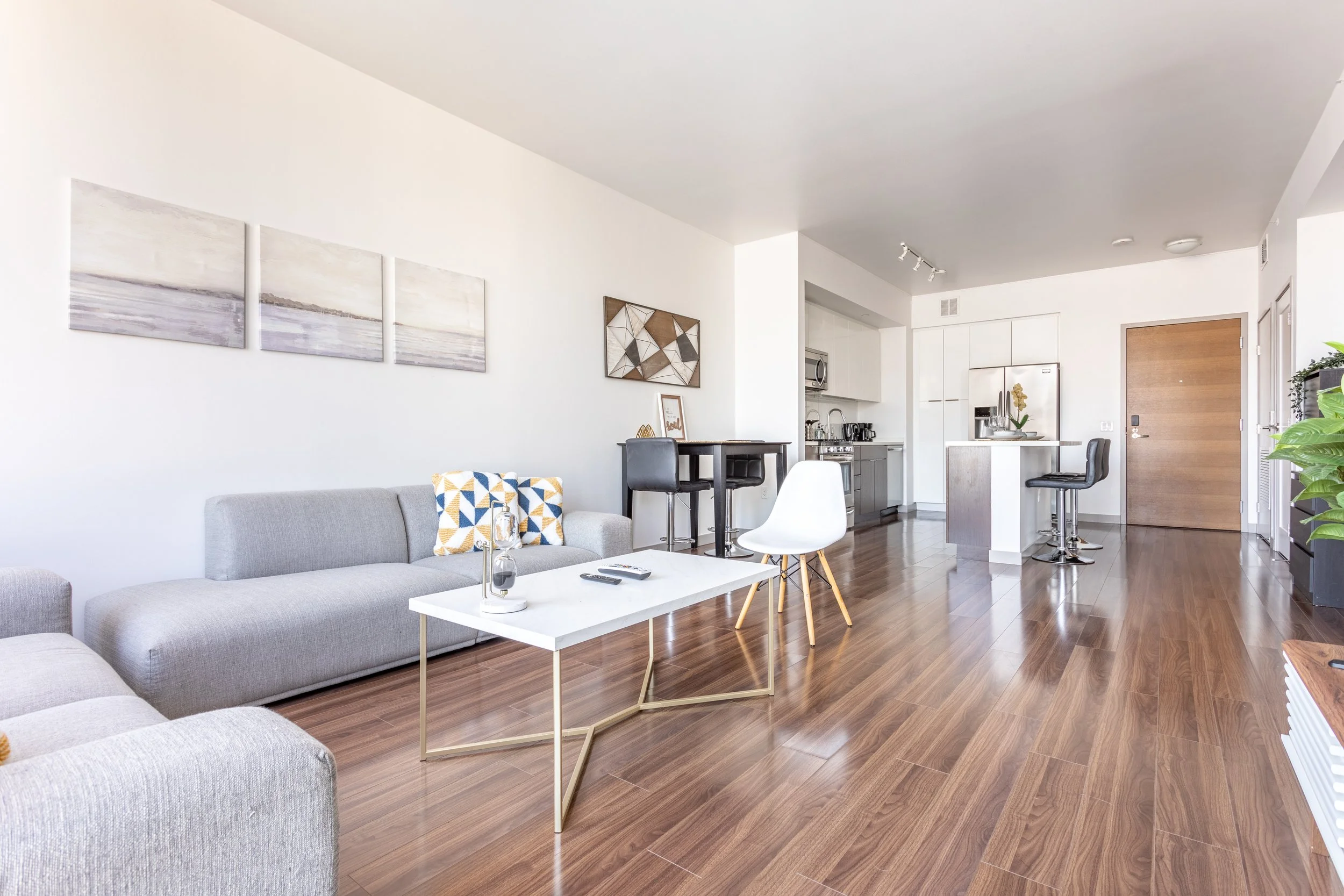 3033 Wilshire Blvd-8.jpg