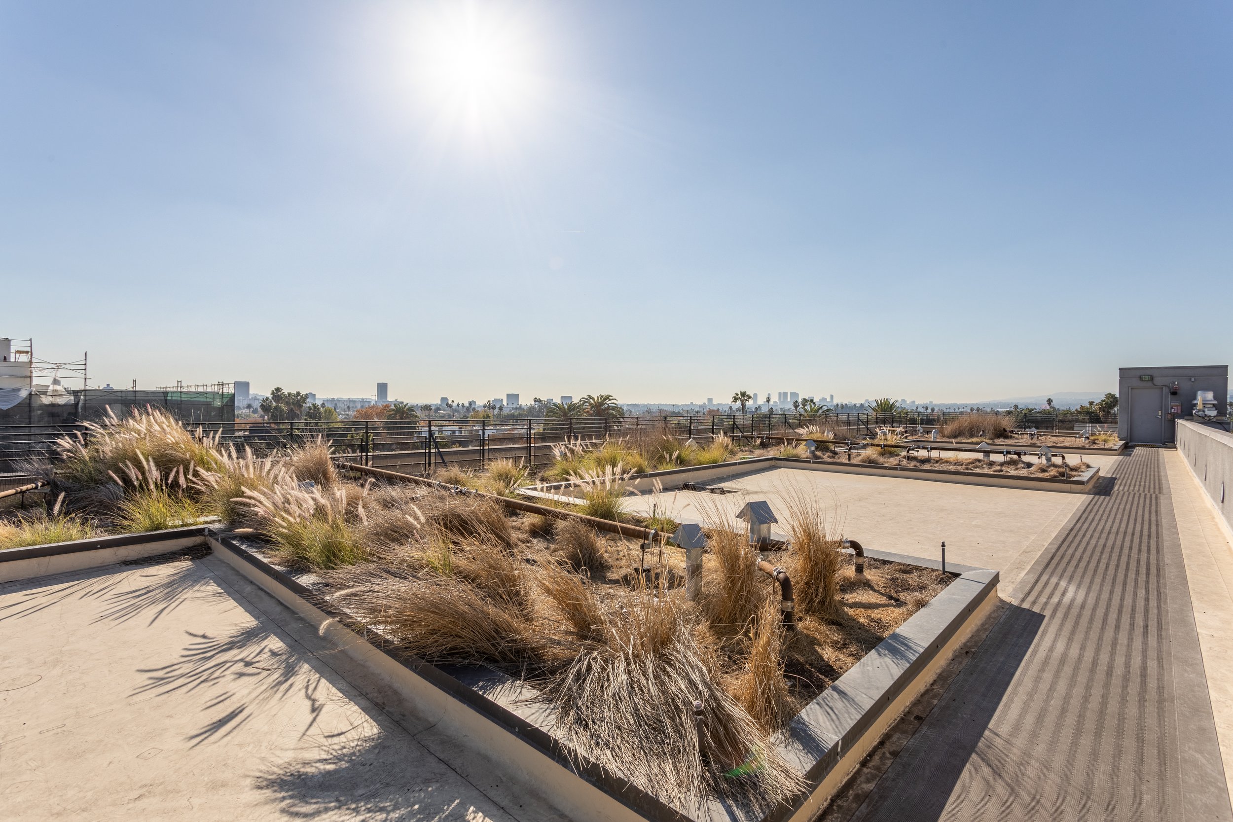 915 N La Brea Ave. #665-19.jpg