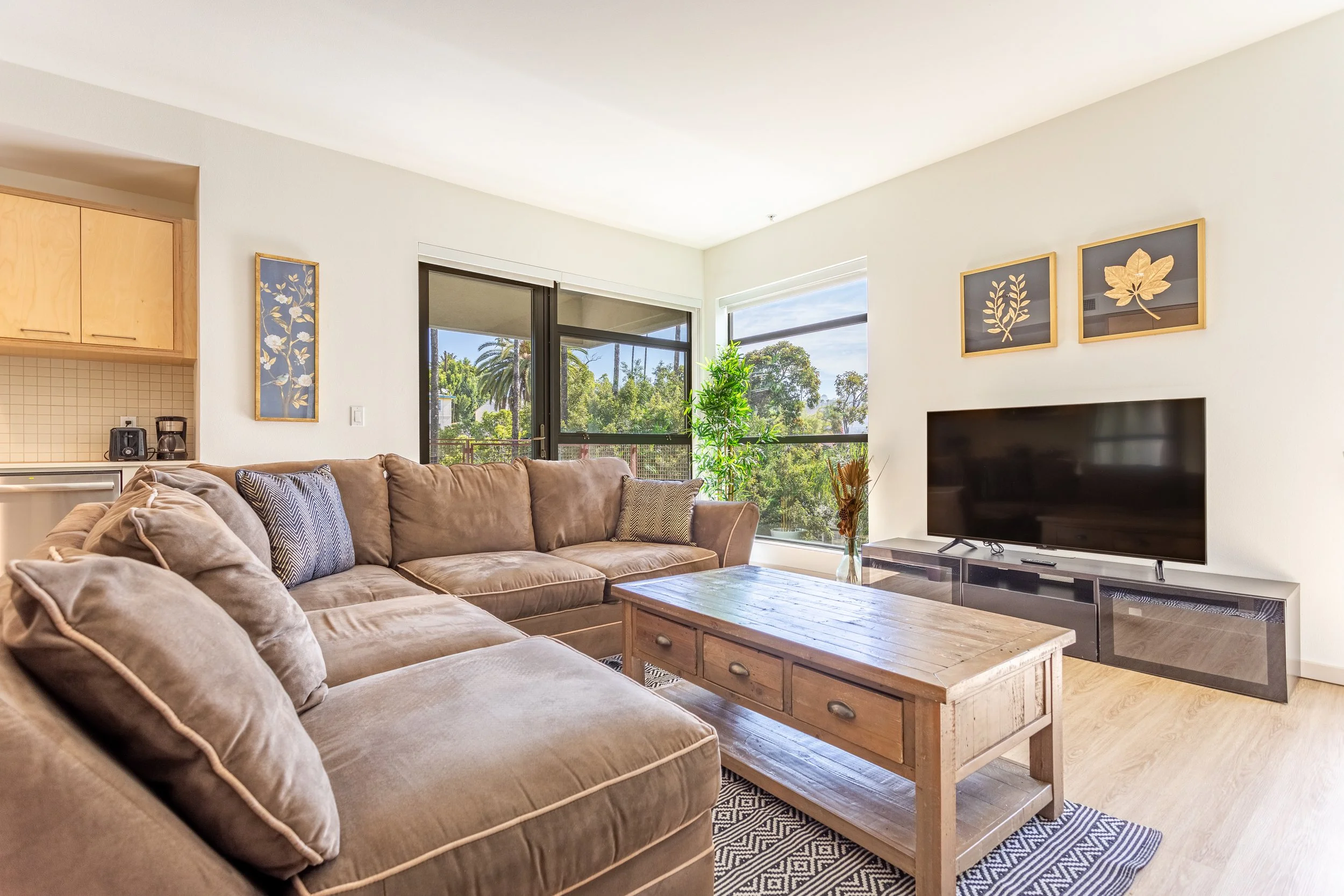 6201 Hollywood Blvd. #2306-3.jpg