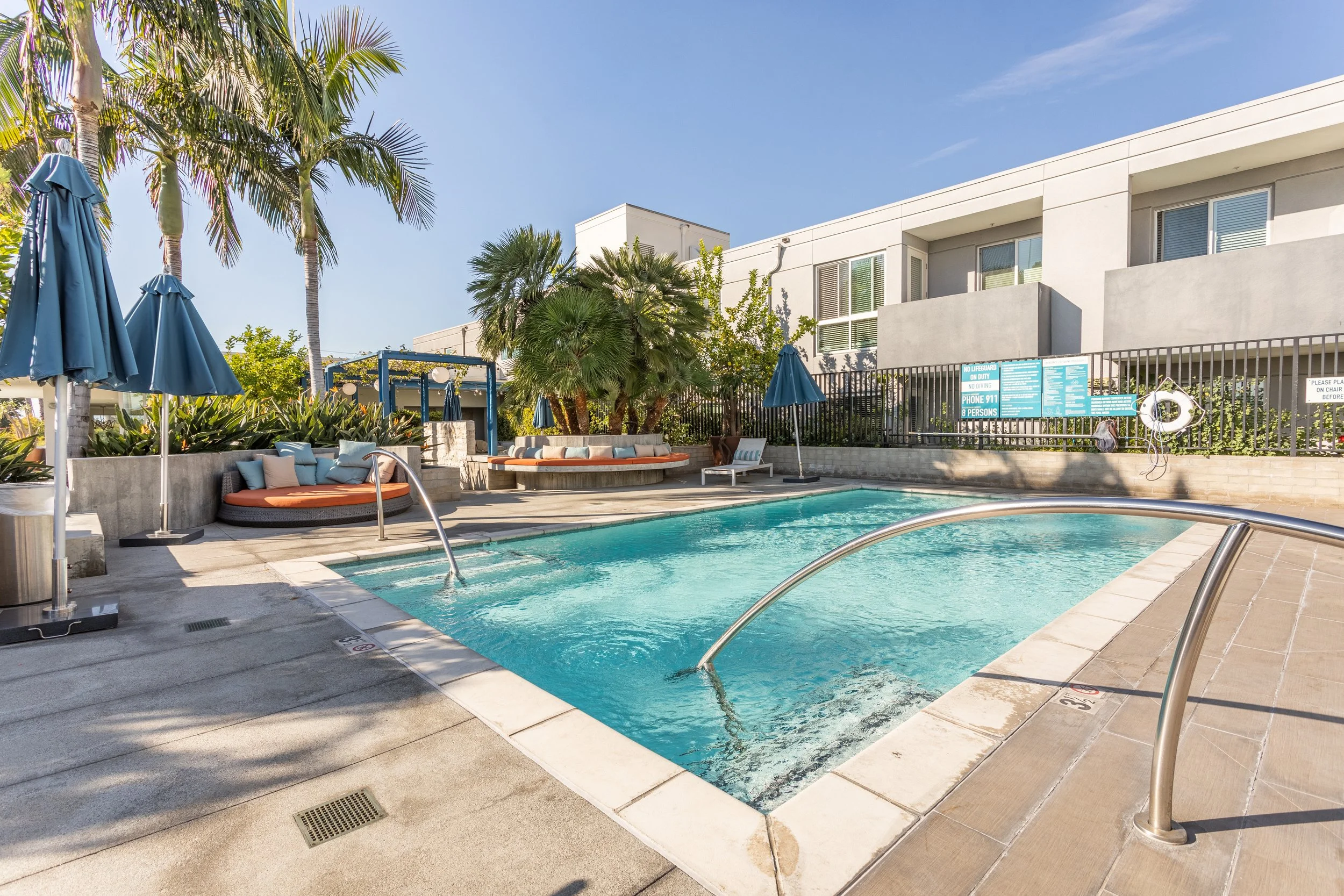 915 N La Brea Ave. #665-22.jpg