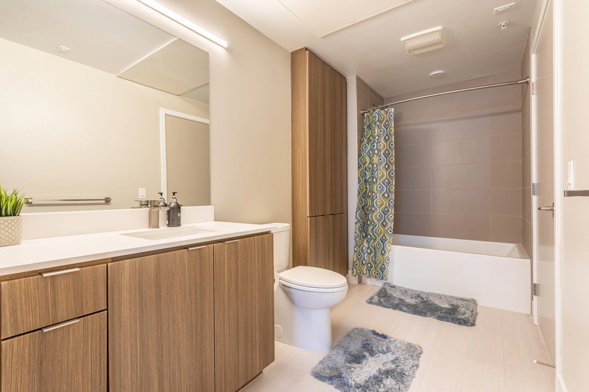 1912 S Jacaranda St #325-15.jpg