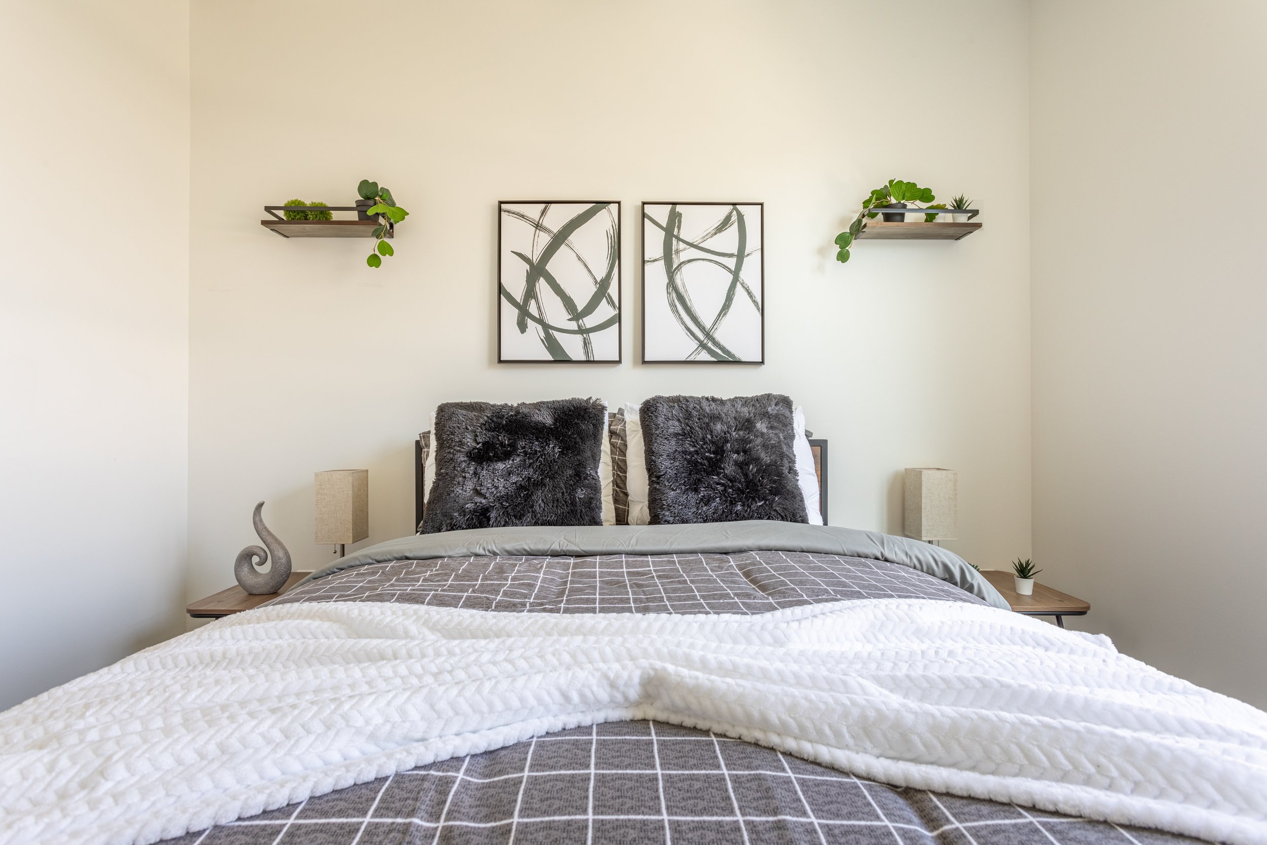 5800 Harold Way-13.jpg