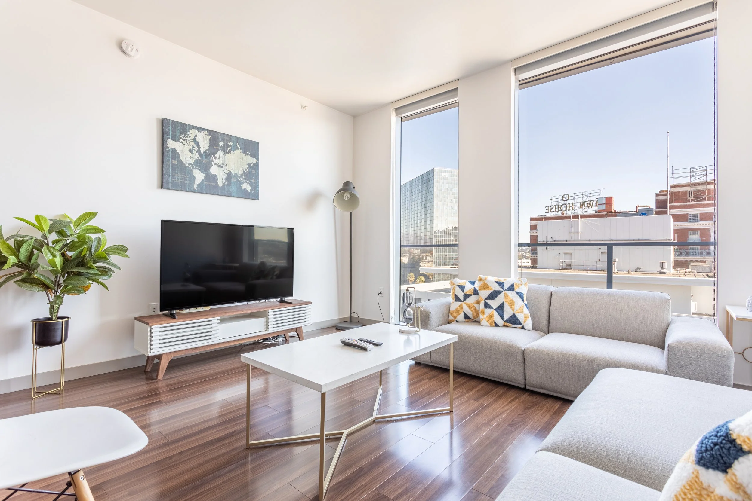 3033 Wilshire Blvd-7.jpg