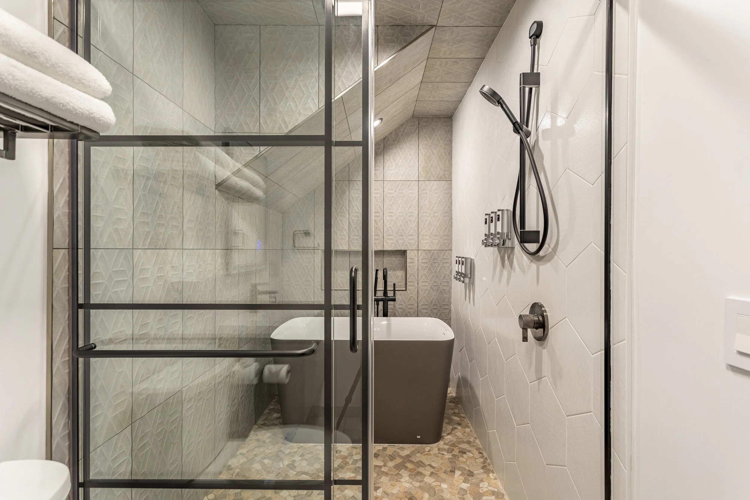 3411 W Olympic Blvd. Rotex Hotel-14.jpg