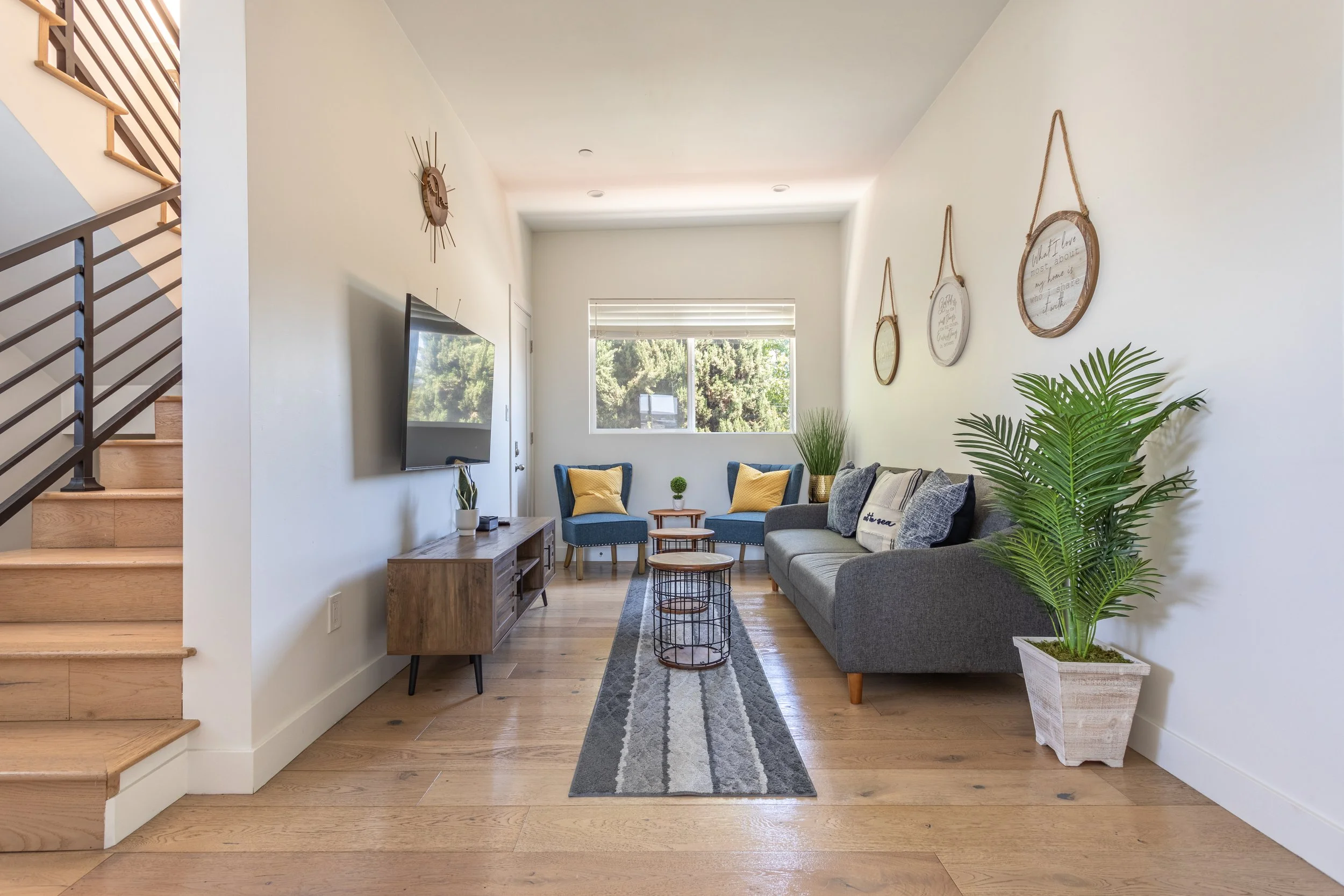 756 N Wilton Pl-13.jpg