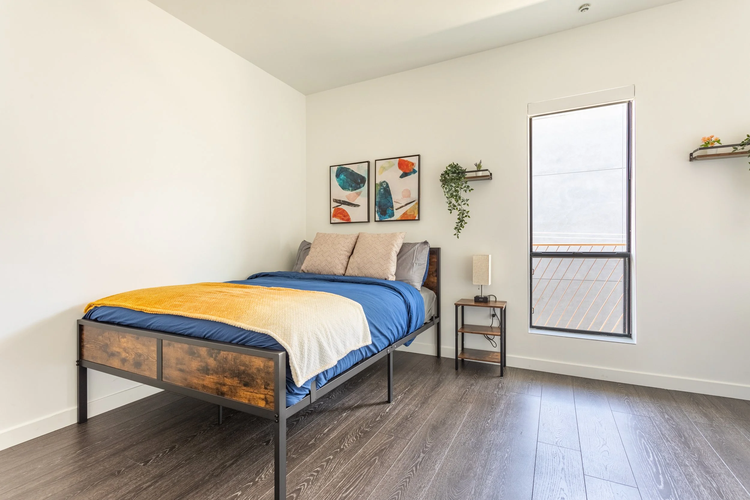 5800 Harold Way-8.jpg