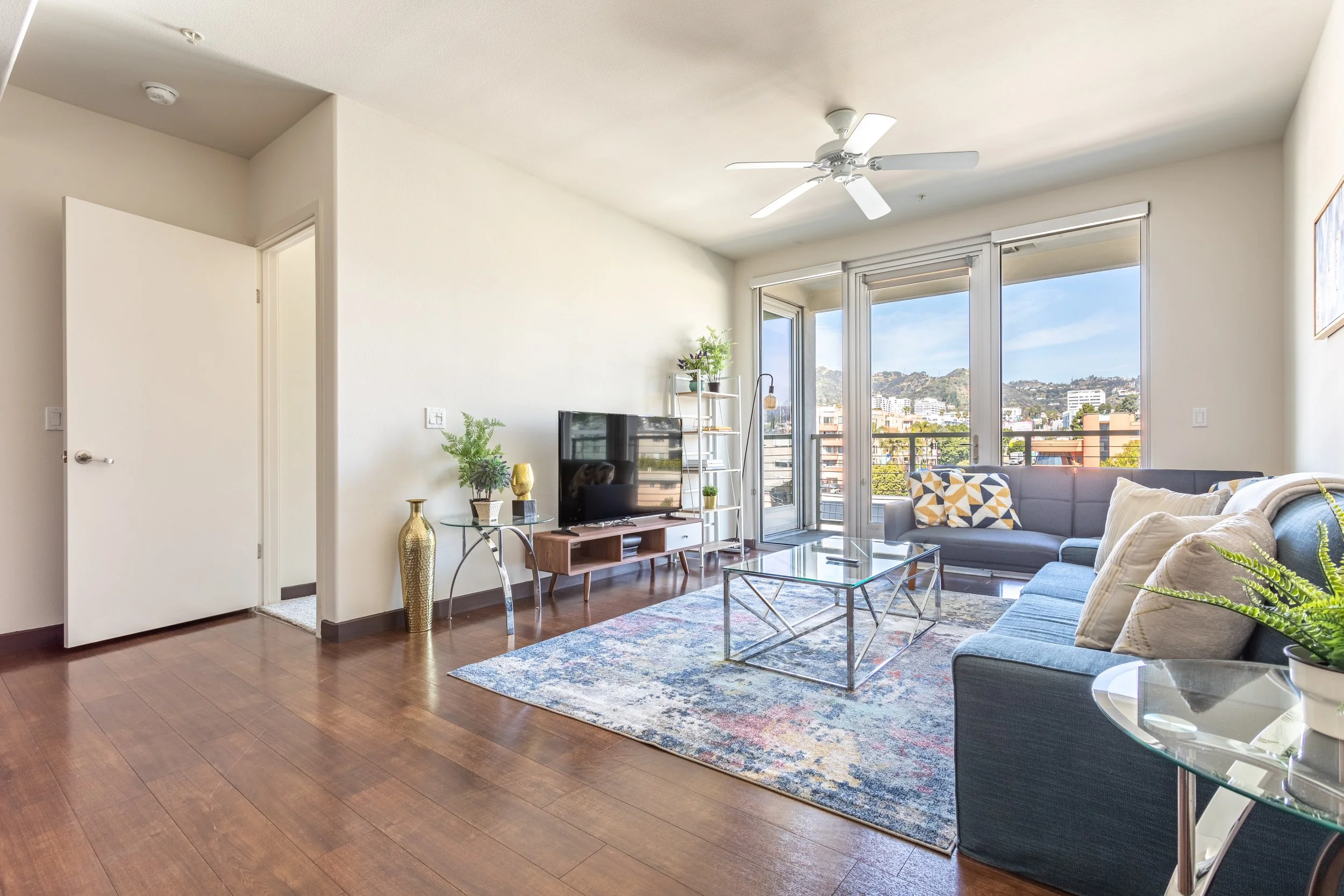 1234 N La Brea Ave. #435-6.jpg