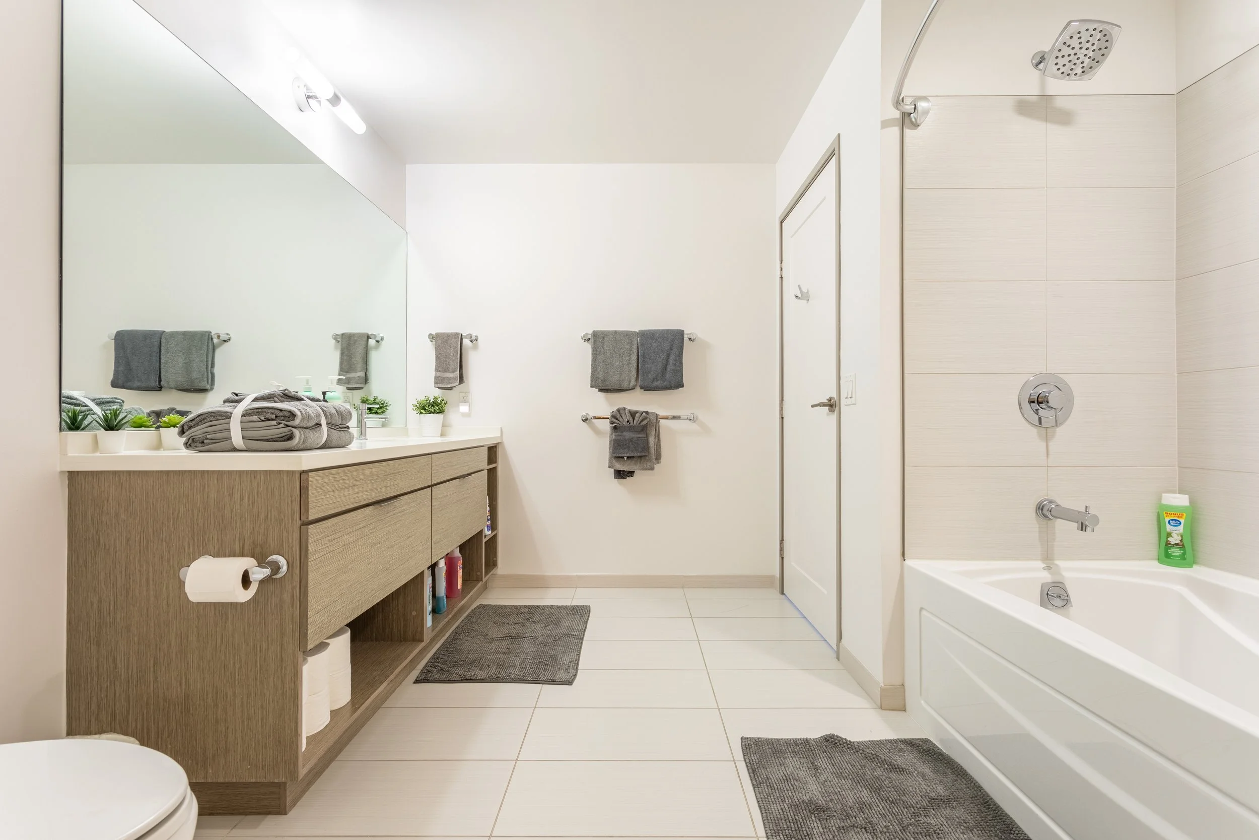 3033 Wilshire Blvd-18.jpg