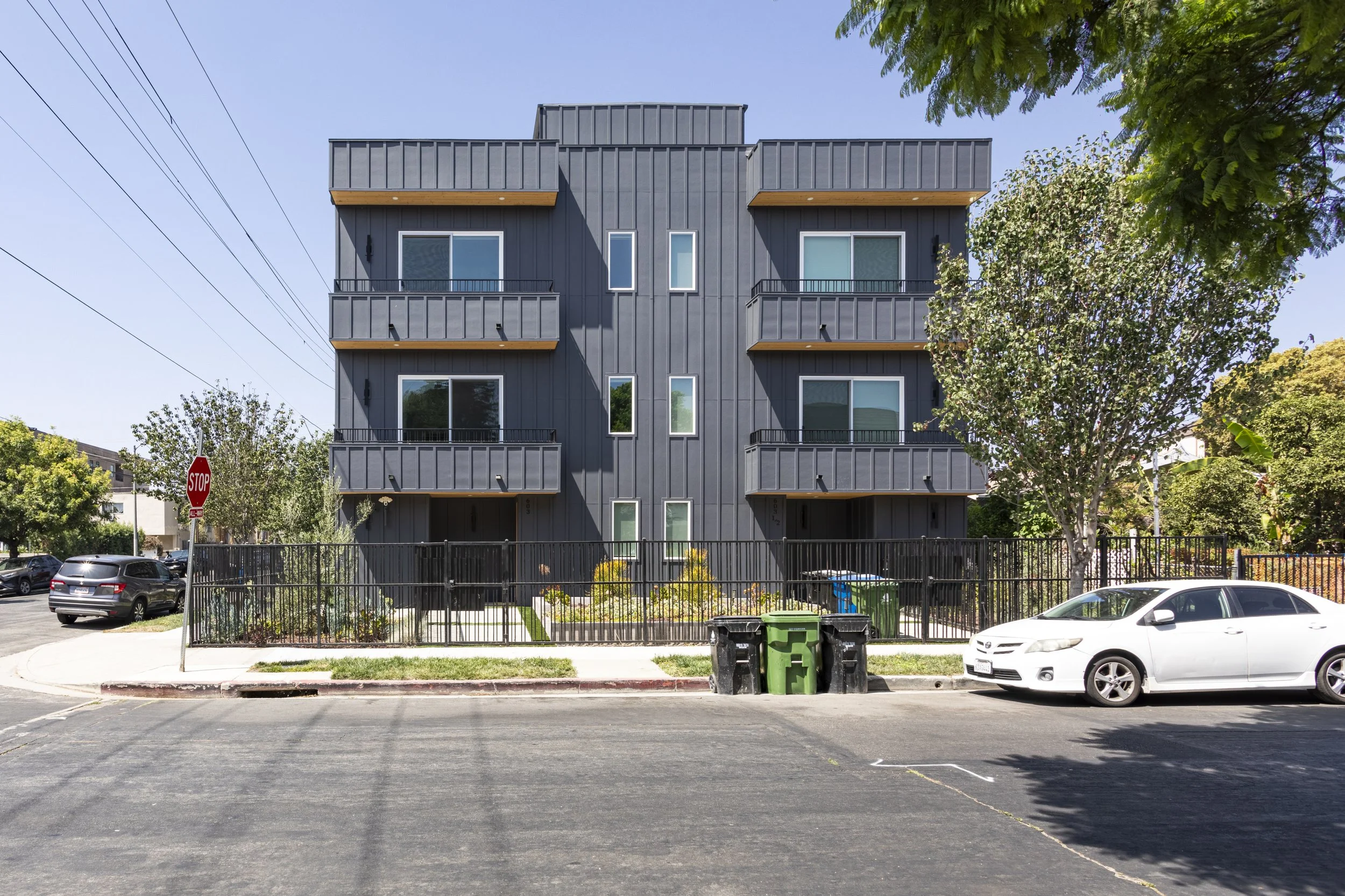 603 N Harvard Blvd.-2.jpg