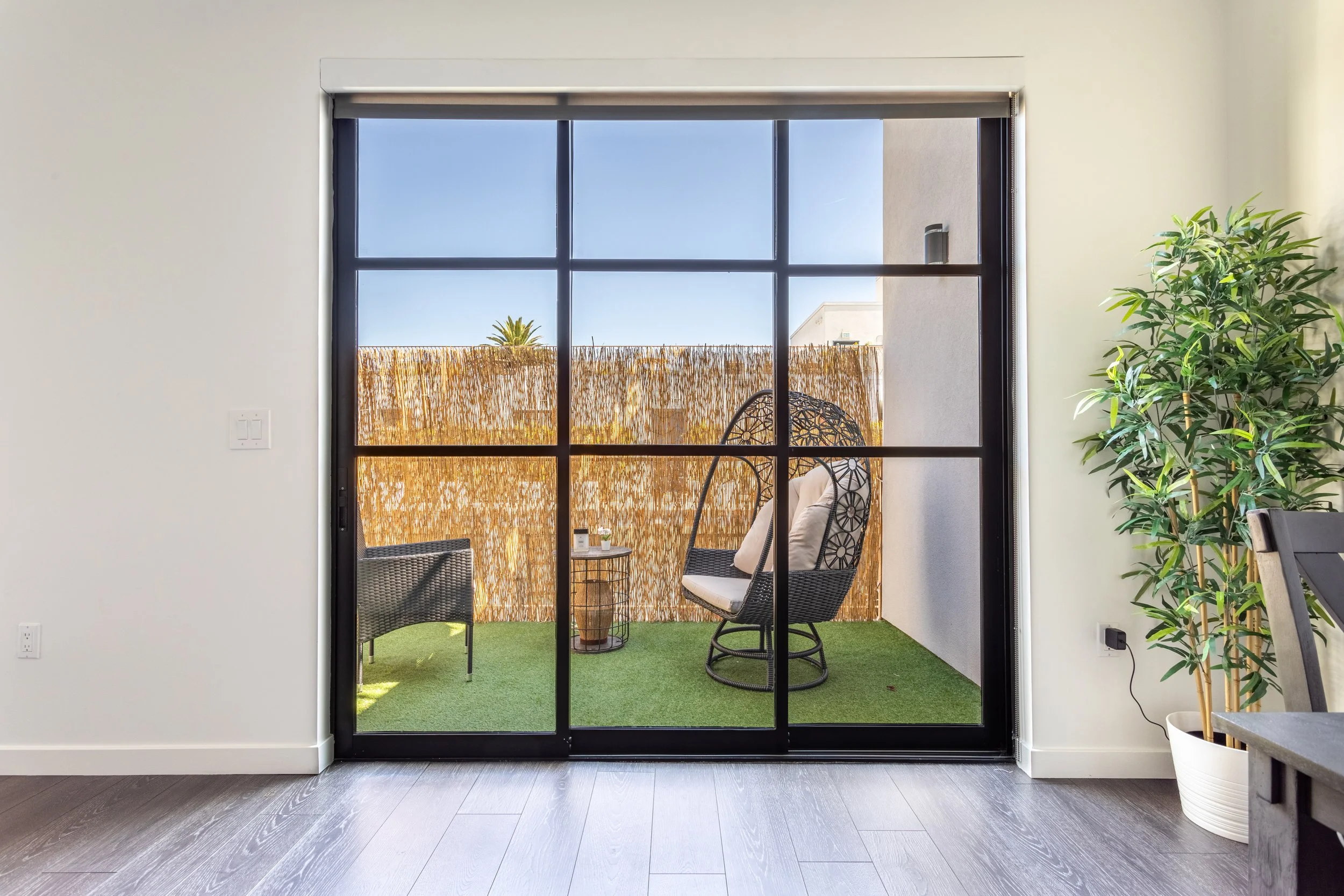 5800 Harold Way-17.jpg