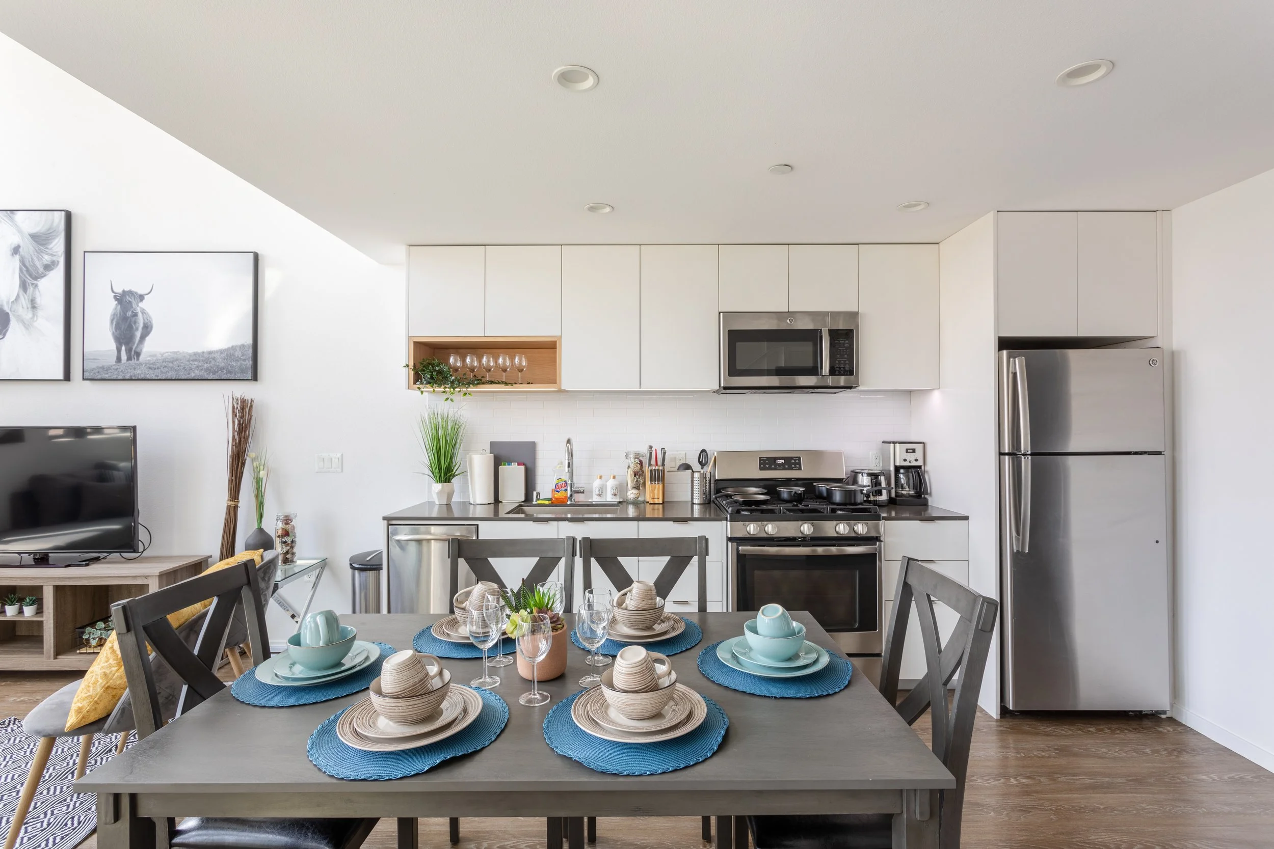 1737 N Las Palmas Ave. #PH5-6.jpg