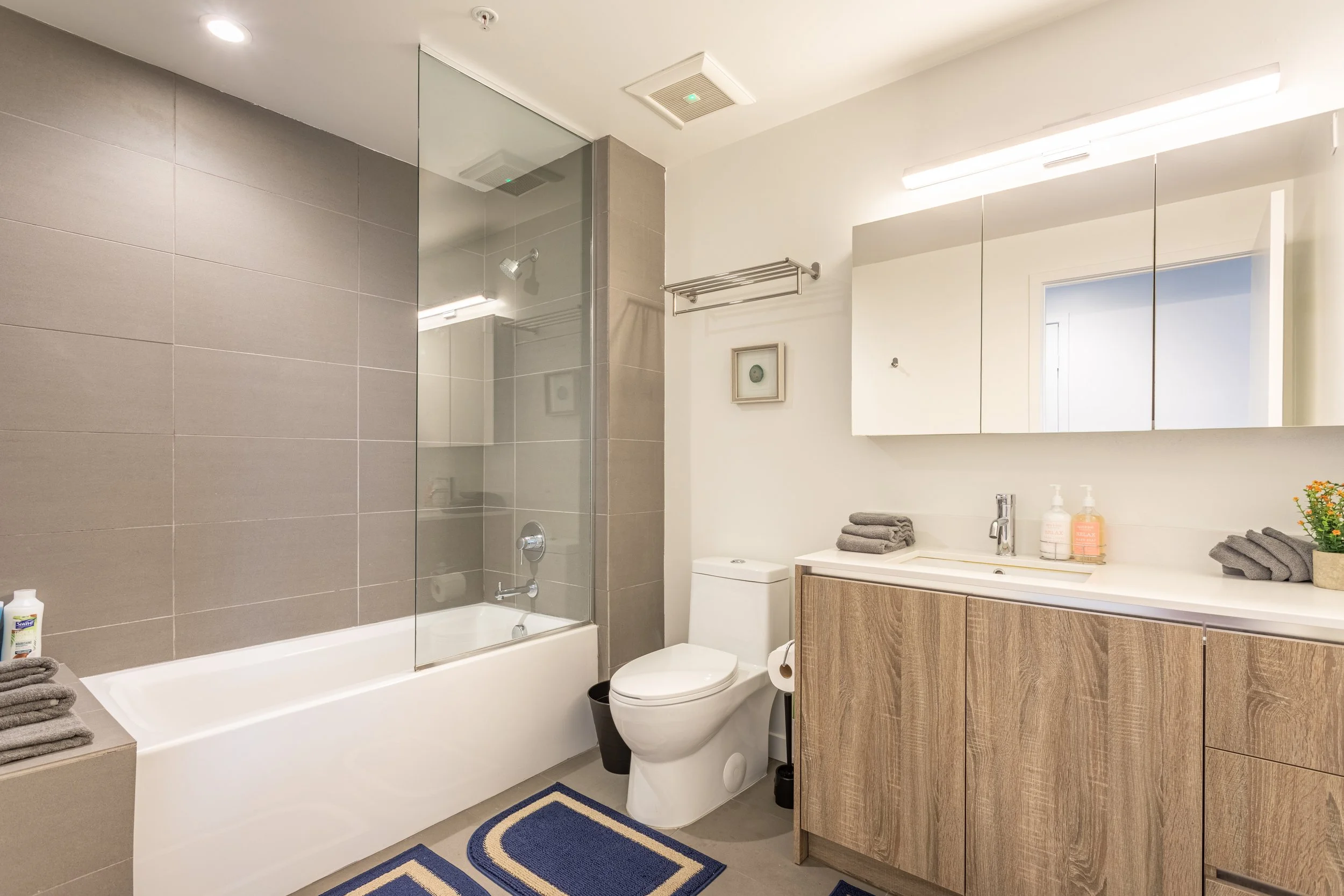 5800 Harold Way-11.jpg