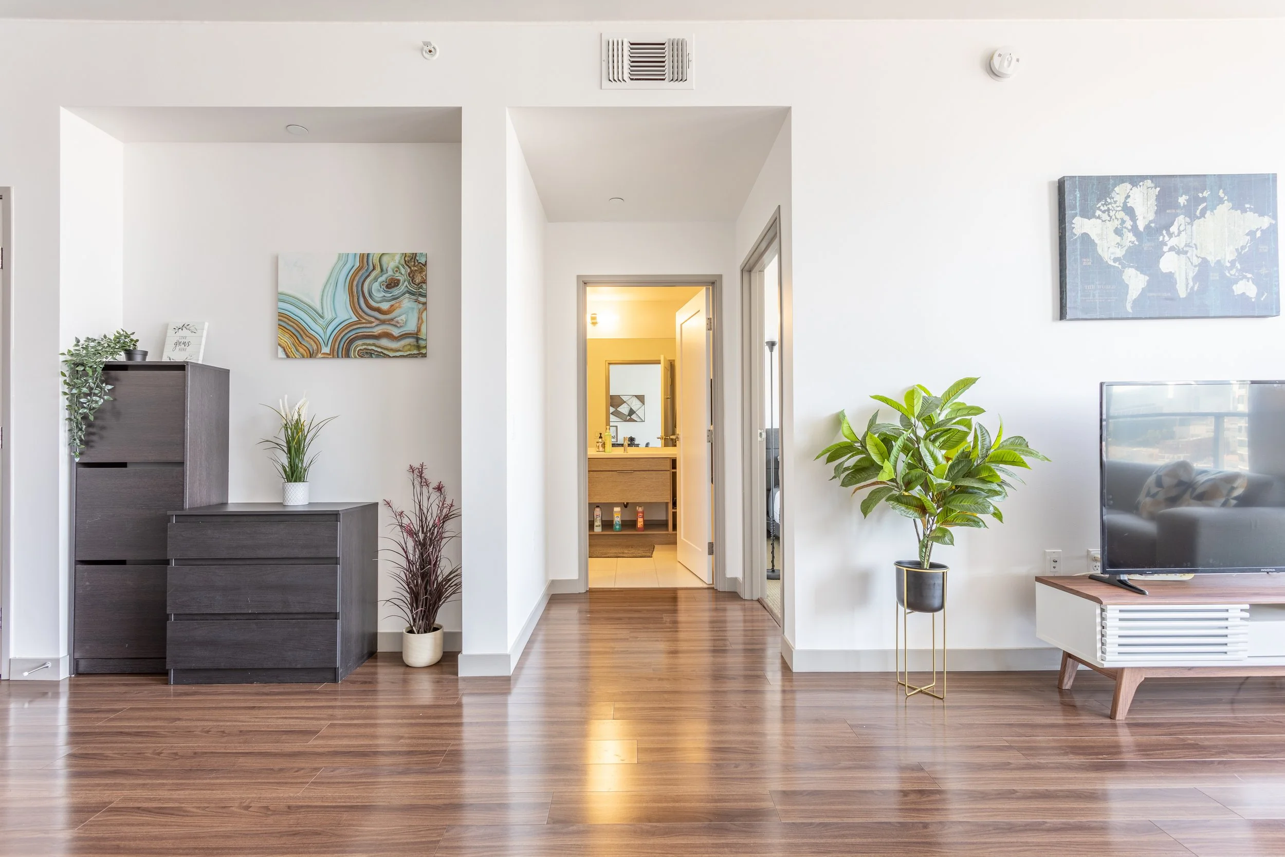 3033 Wilshire Blvd-11.jpg