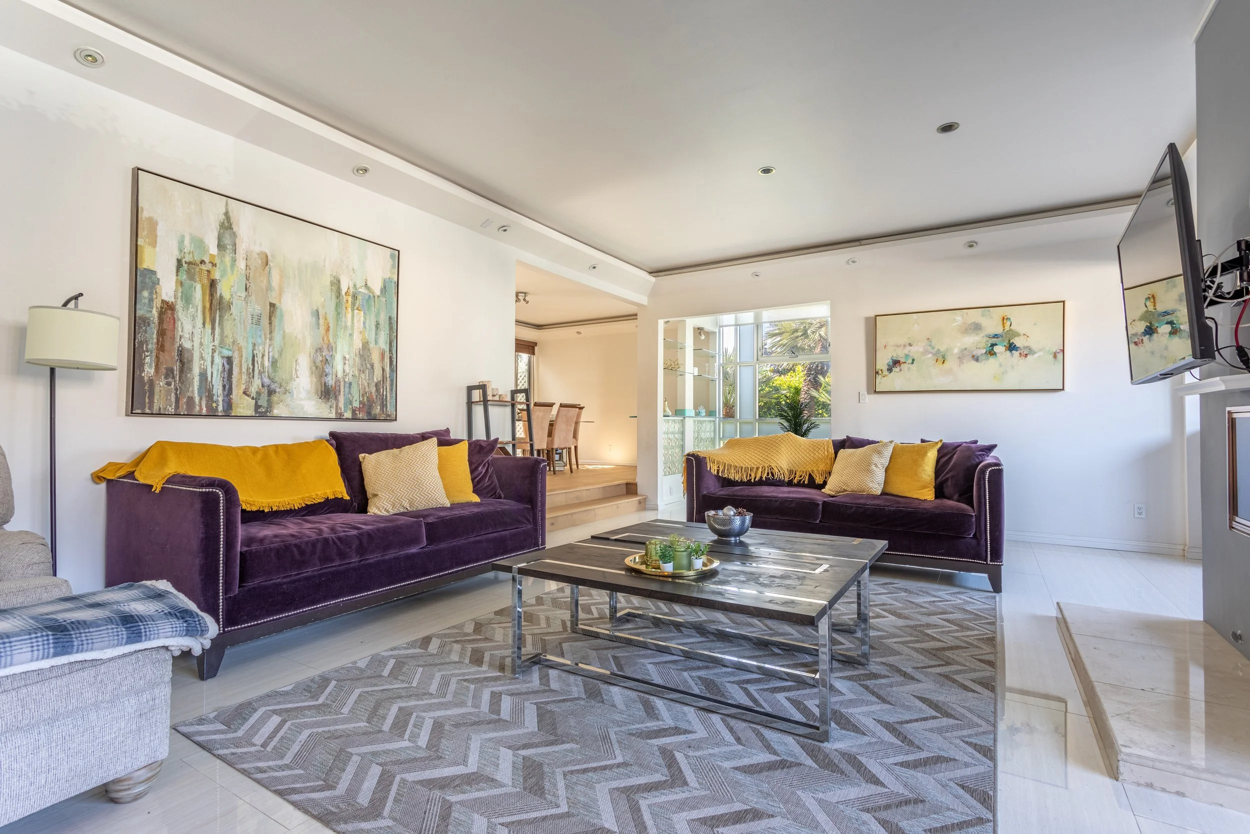 370 S Elm Dr.-1.jpg