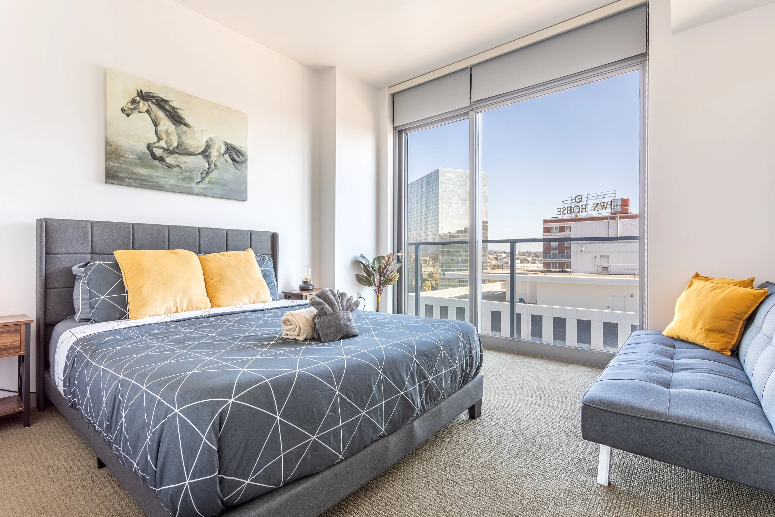 3033 Wilshire Blvd-12.jpg