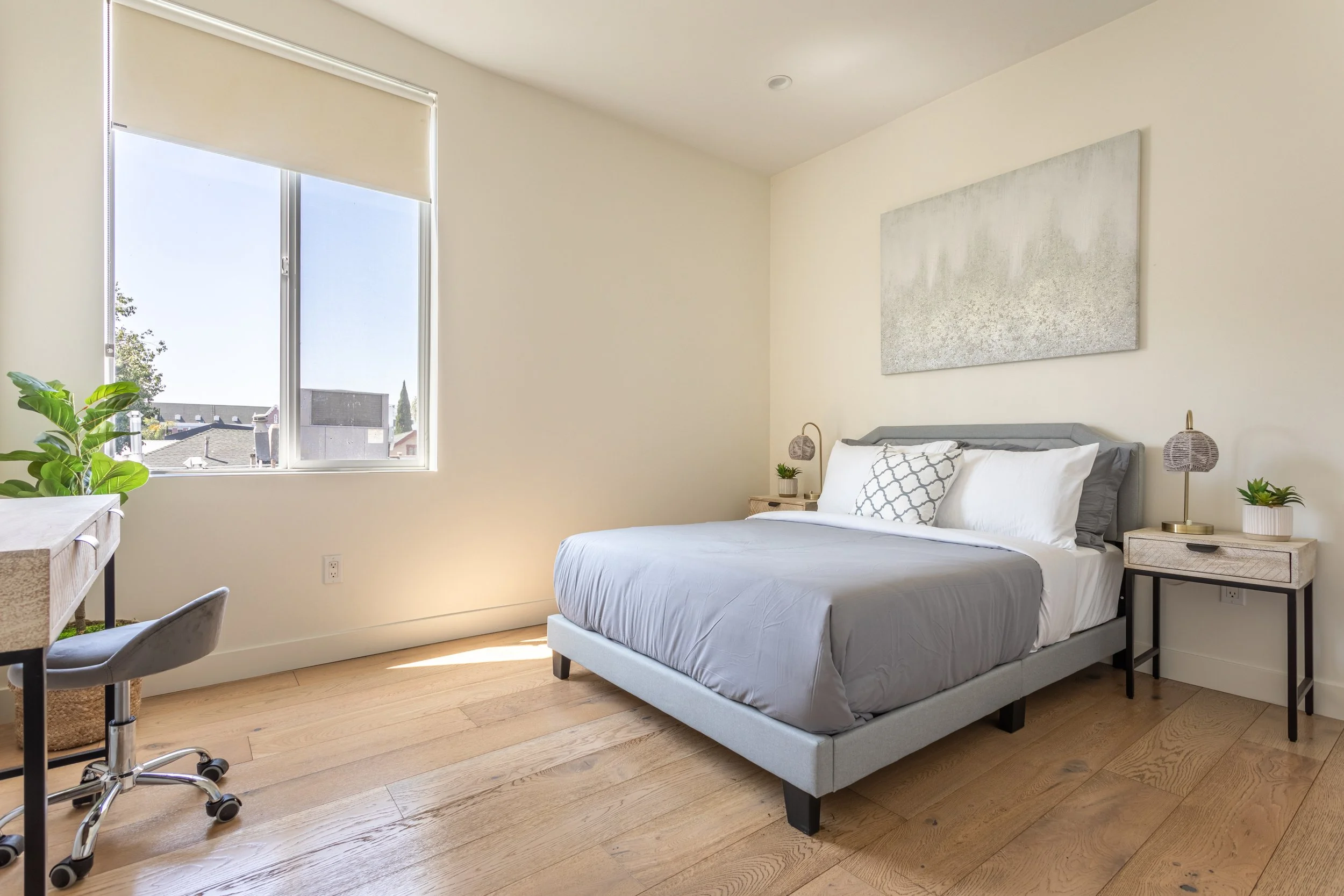 756 N Wilton Pl-15.jpg