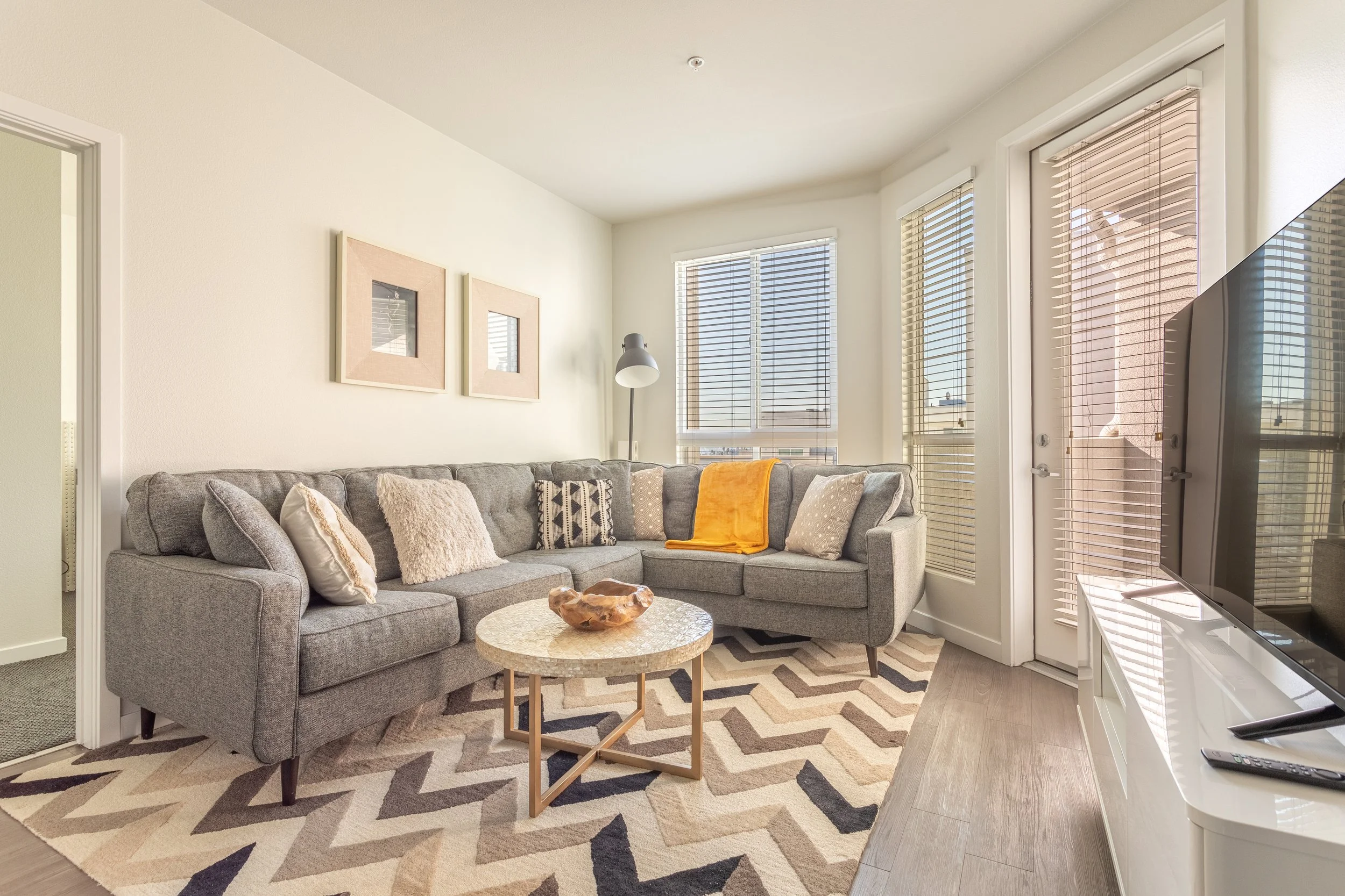 915 N La Brea Ave. #665-3.jpg