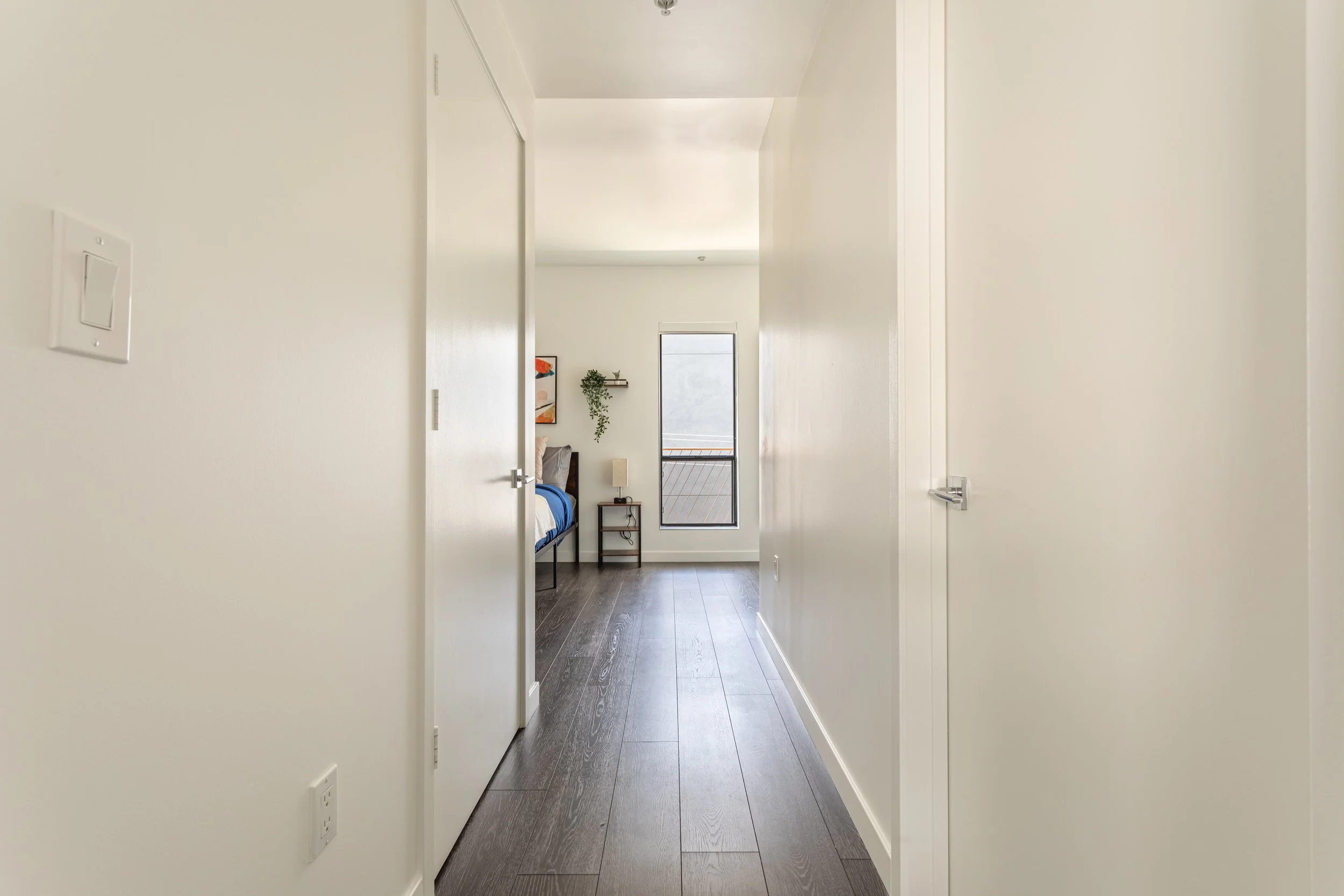 5800 Harold Way-7.jpg