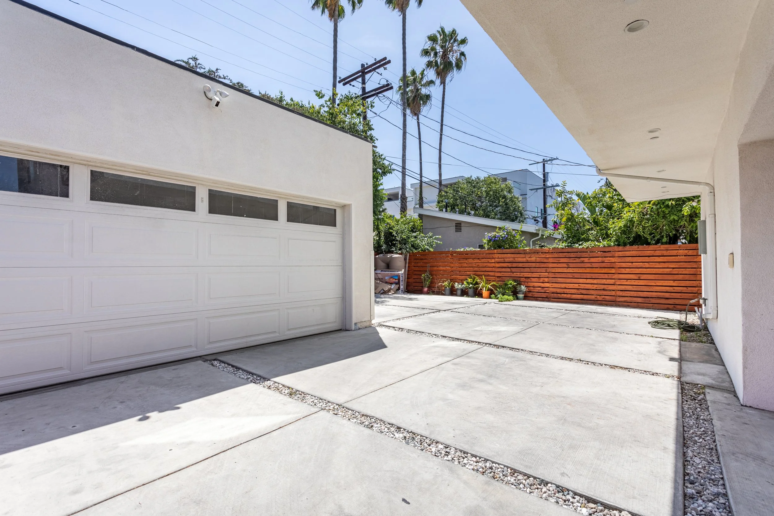 756 N Wilton Pl-25.jpg