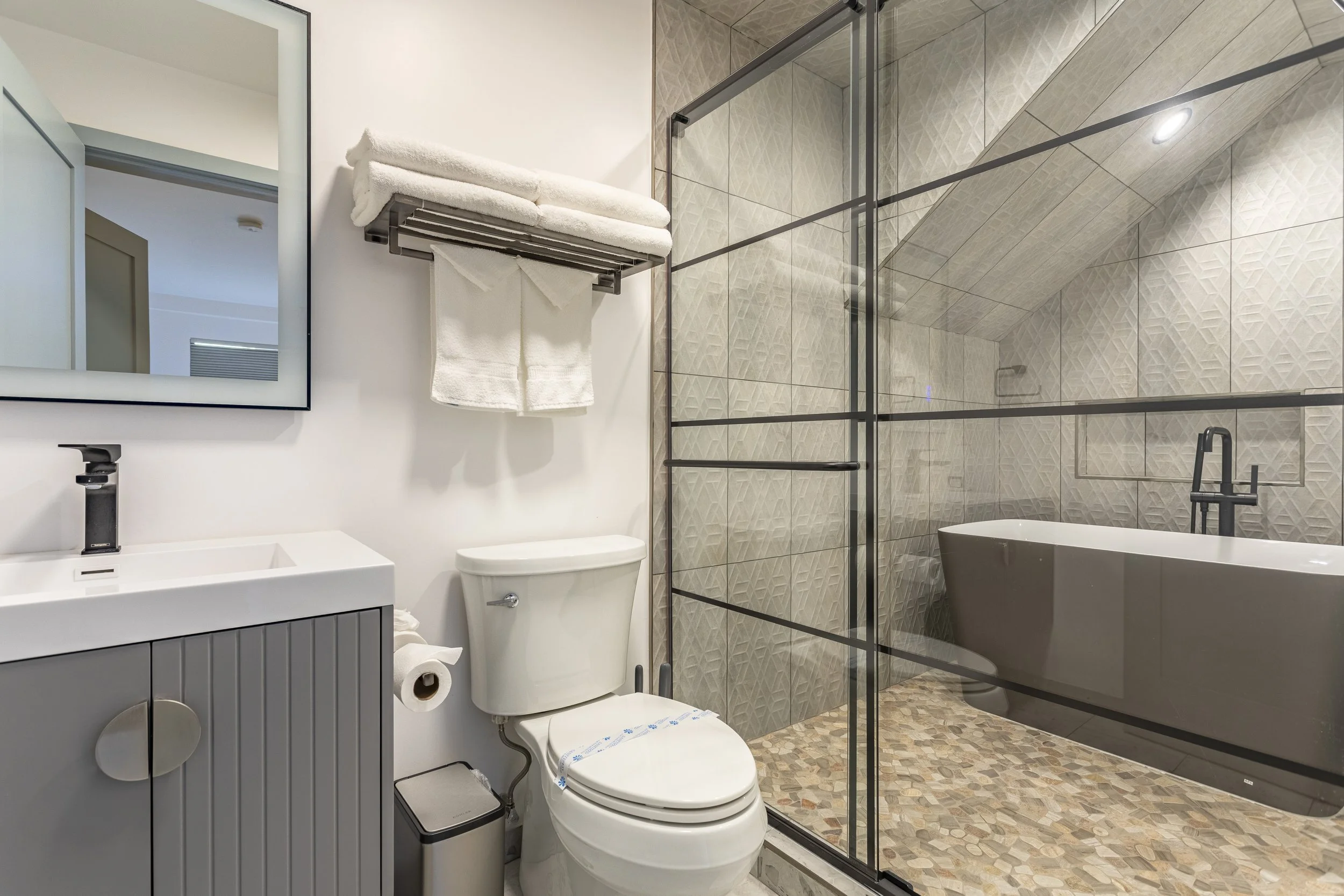 3411 W Olympic Blvd. Rotex Hotel-13.jpg