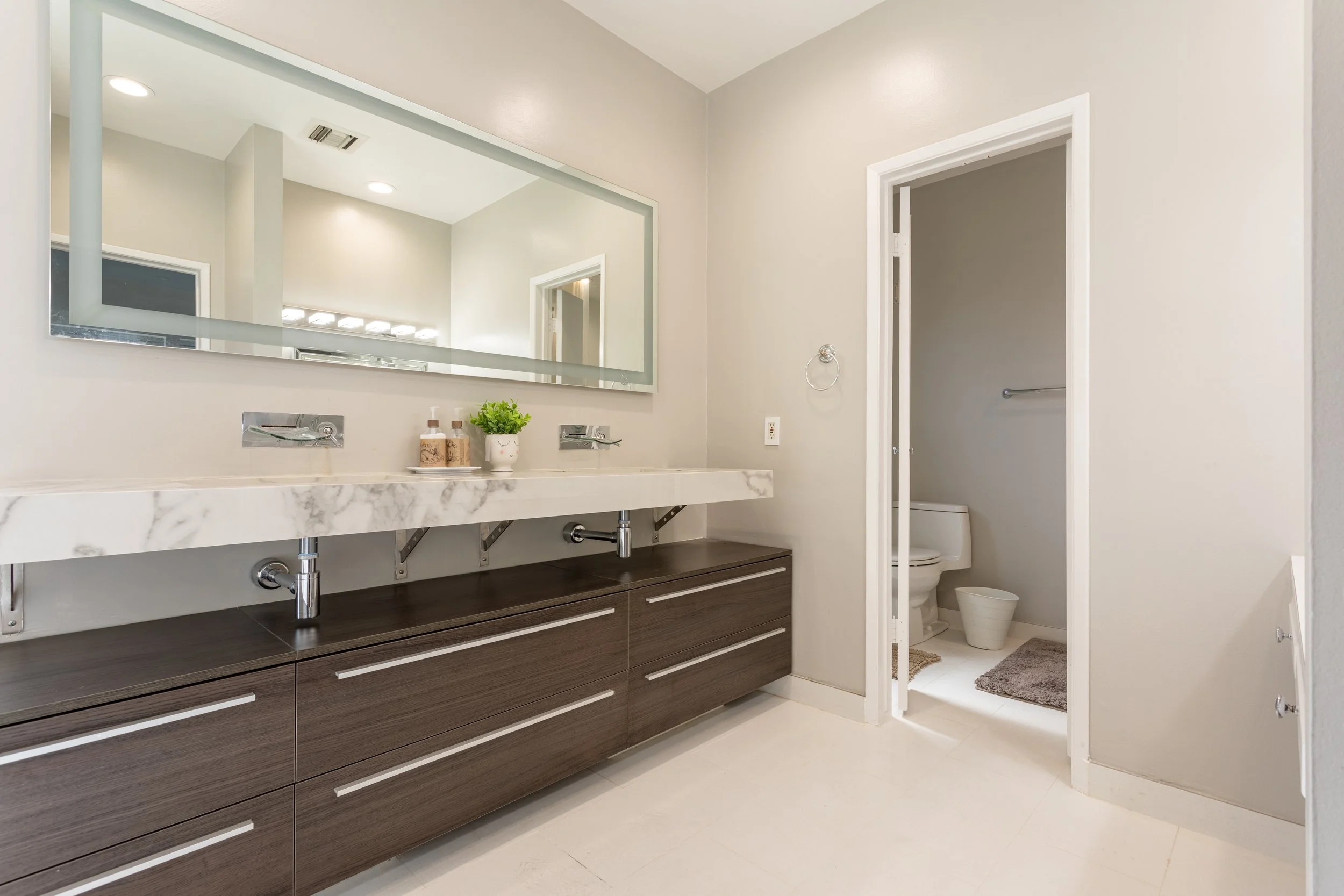 370 S Elm Dr.-24.jpg