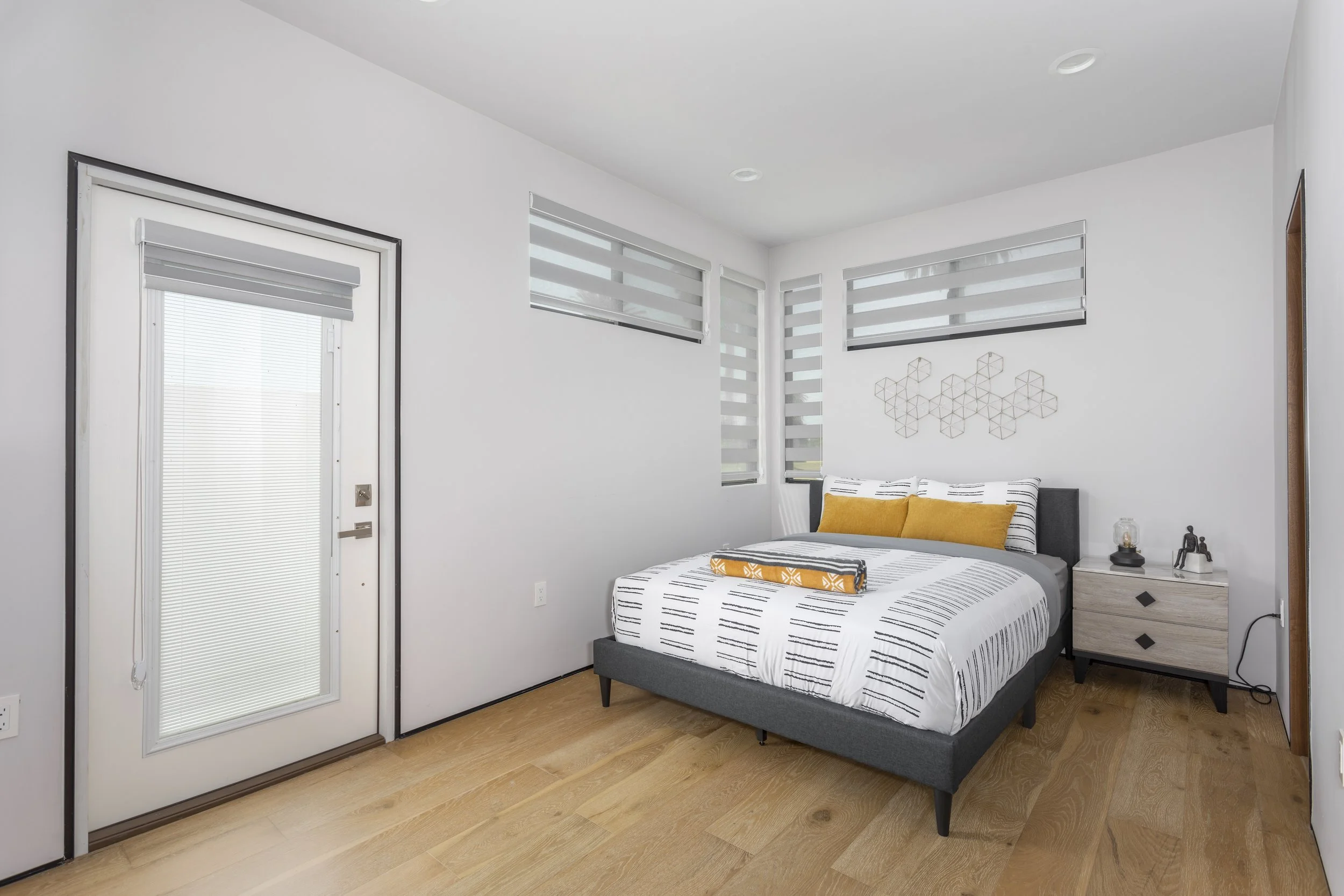 1238 S Muirfield Rd.-20.jpg