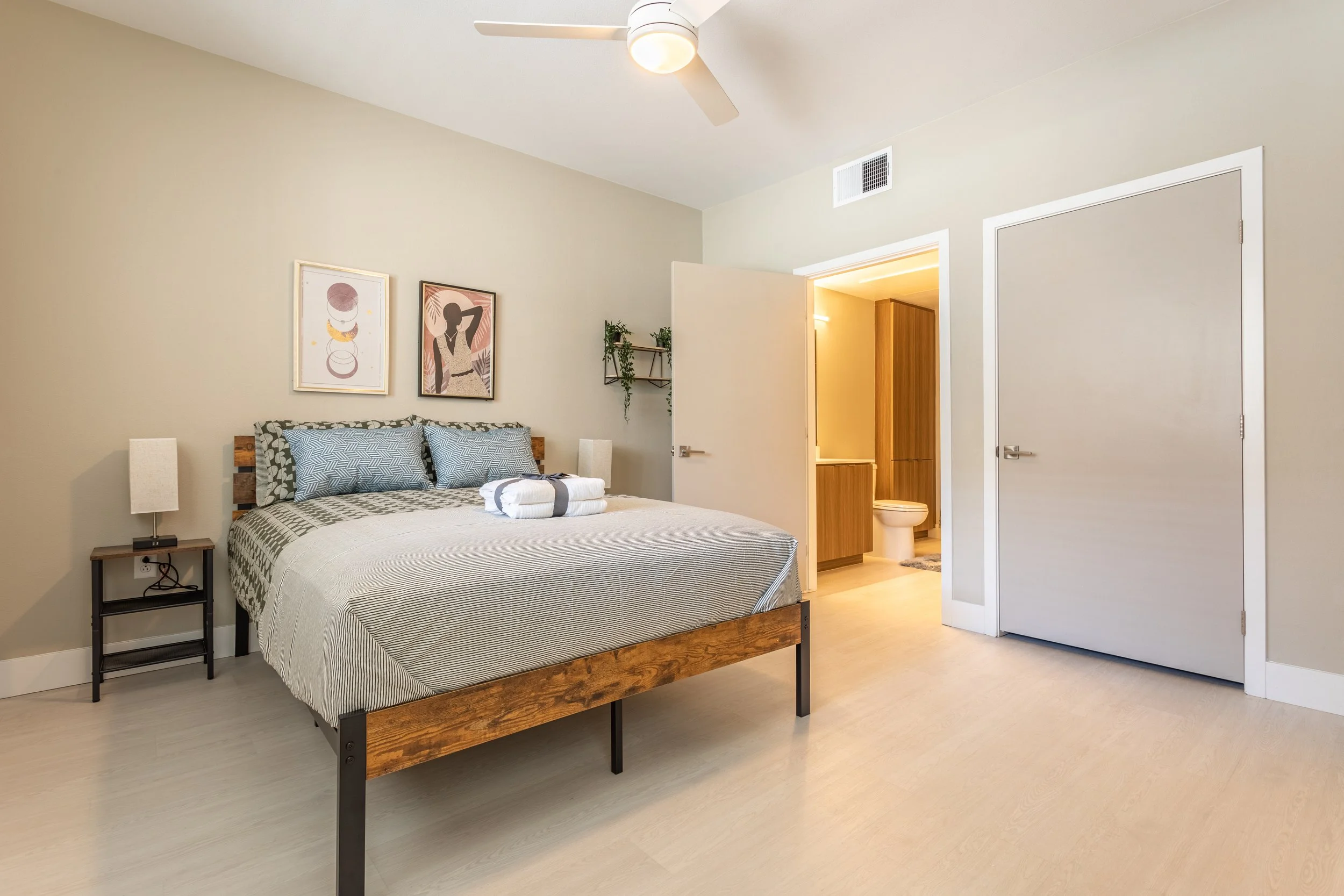 1912 S Jacaranda St #325-13.jpg