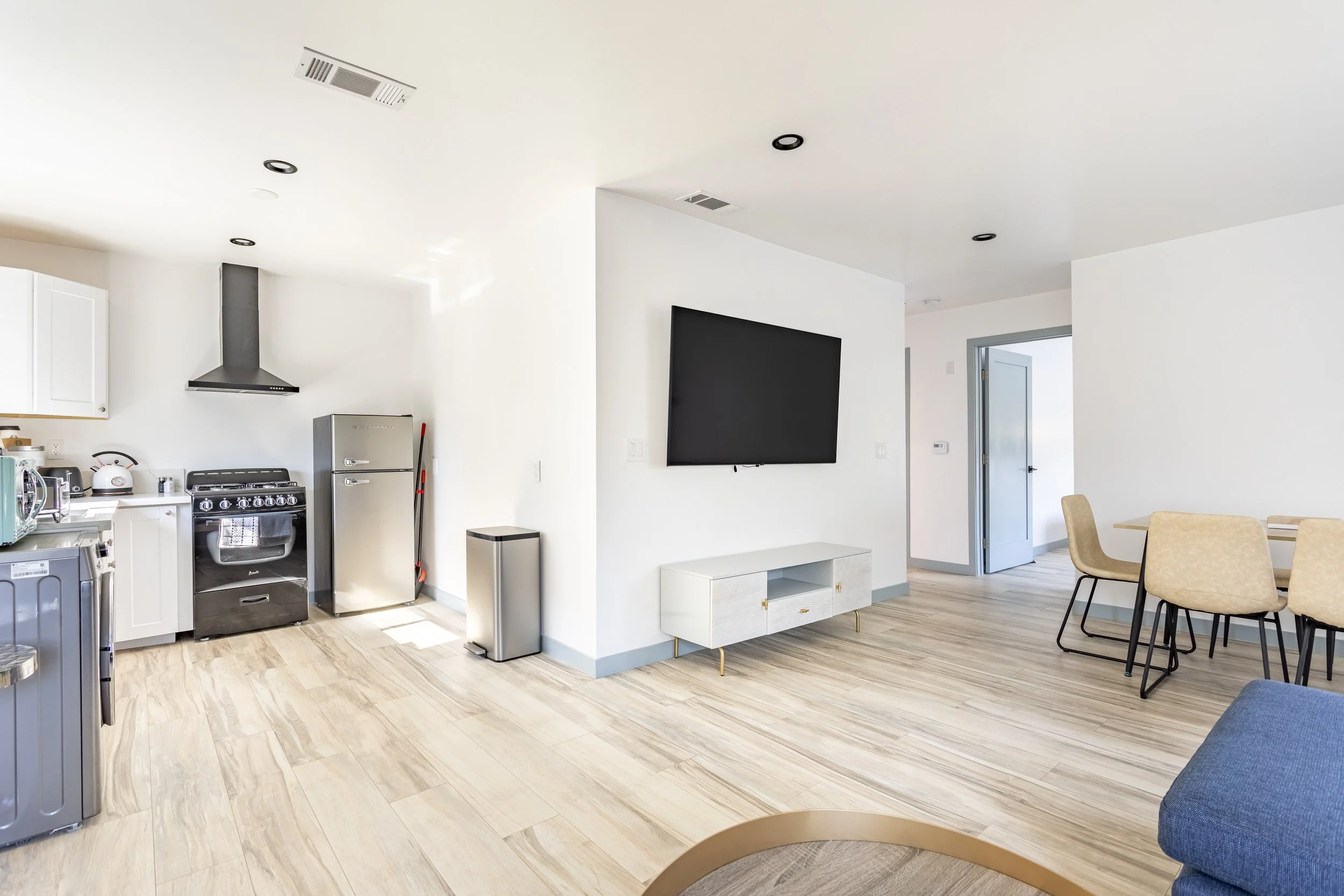 3411 W Olympic Blvd. Rotex Hotel-22.jpg