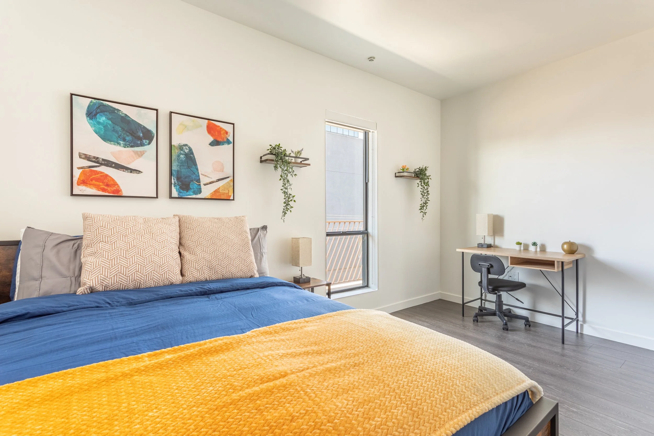 5800 Harold Way-9.jpg