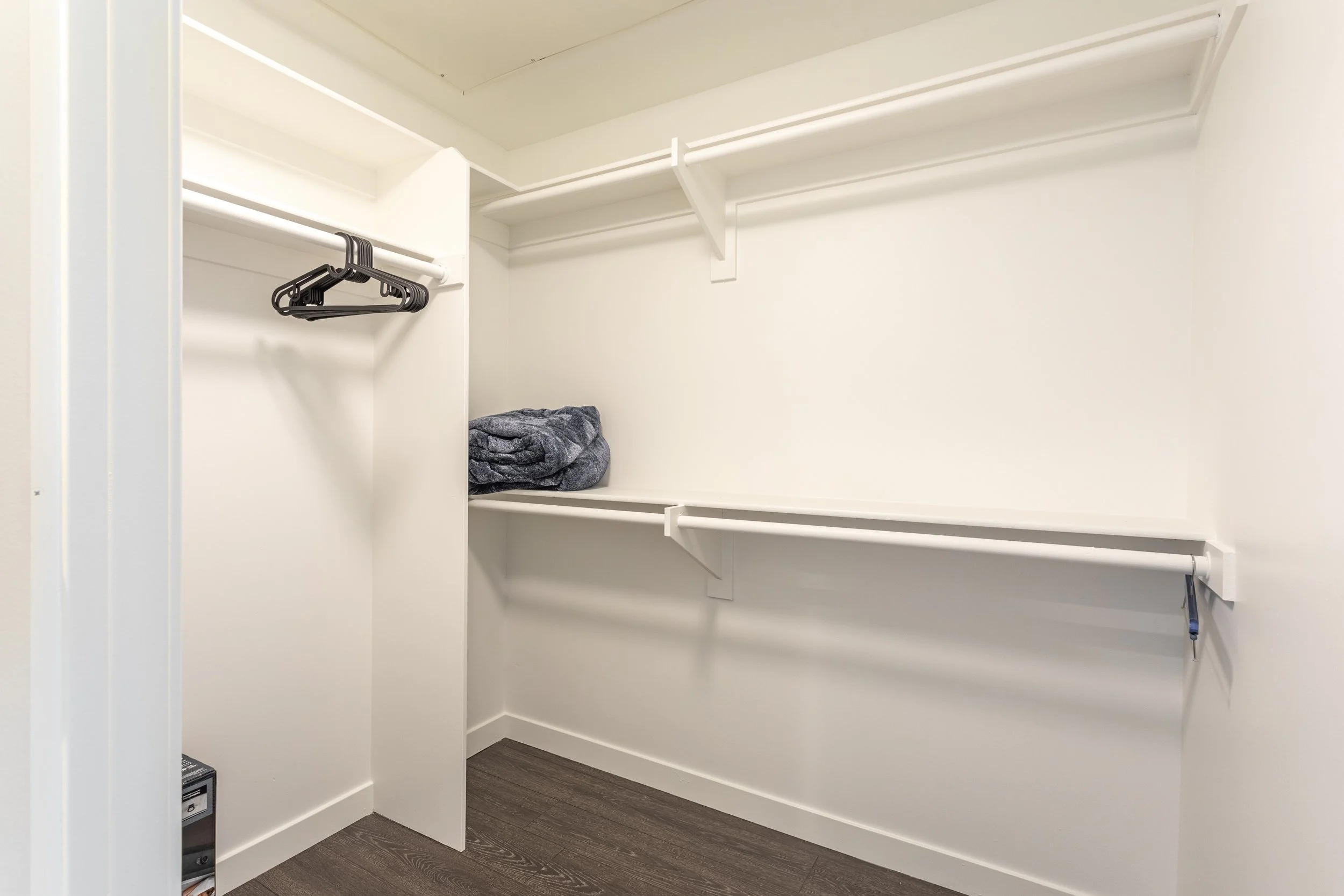 5800 Harold Way-10.jpg