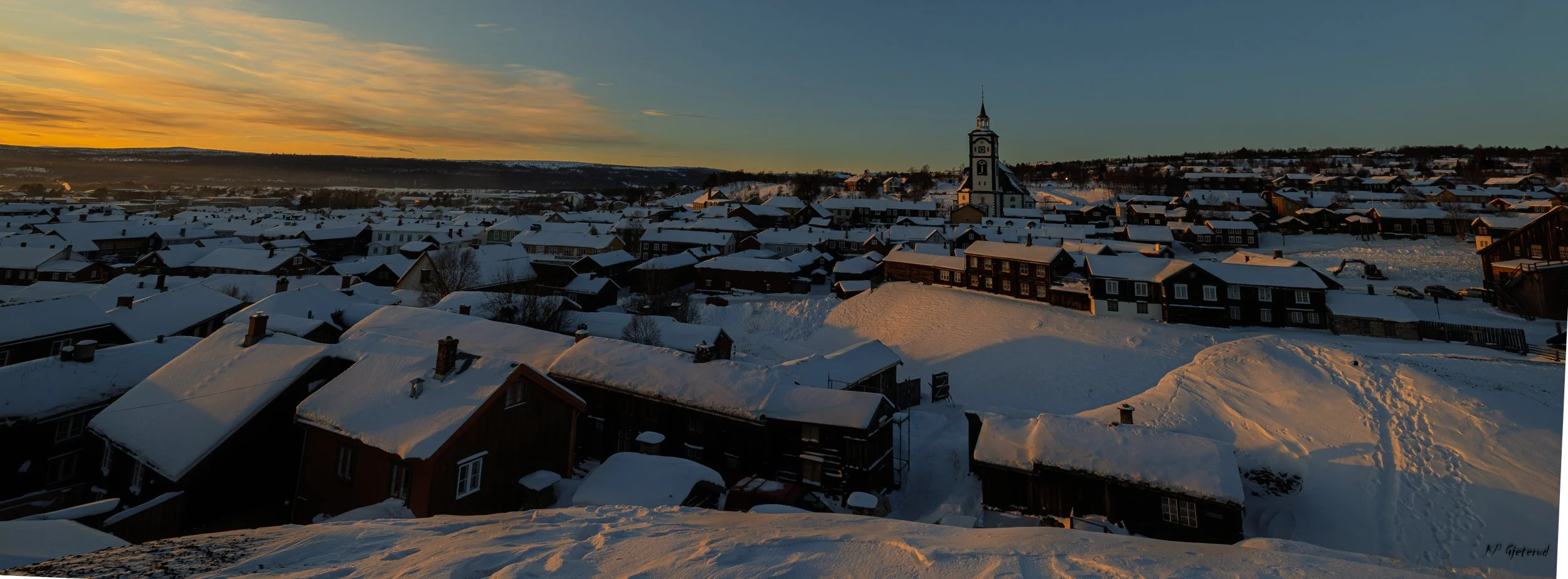 Golden hour Røros febr 2026-2.jpg