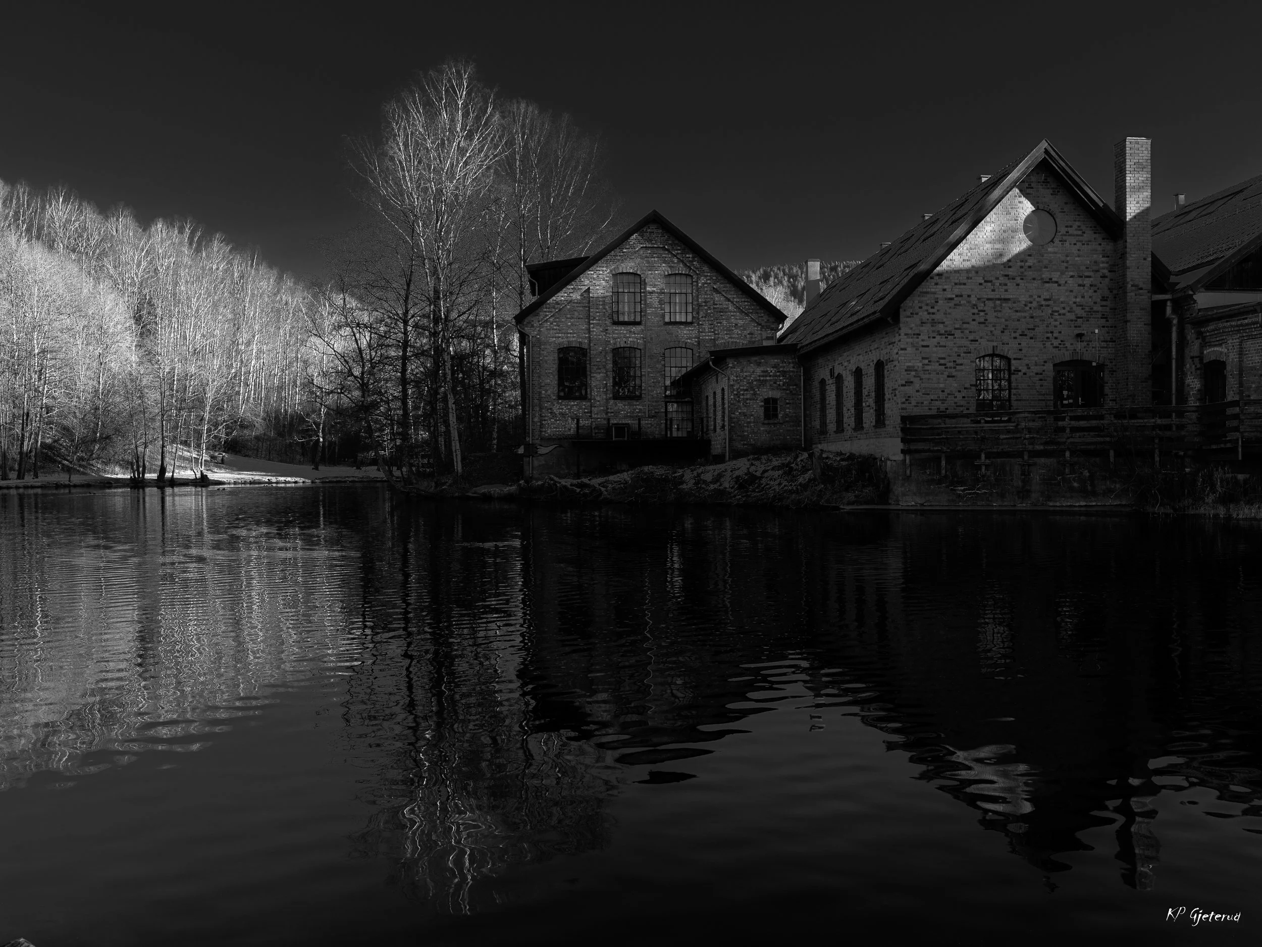 A quiet Walk along Akerselva river