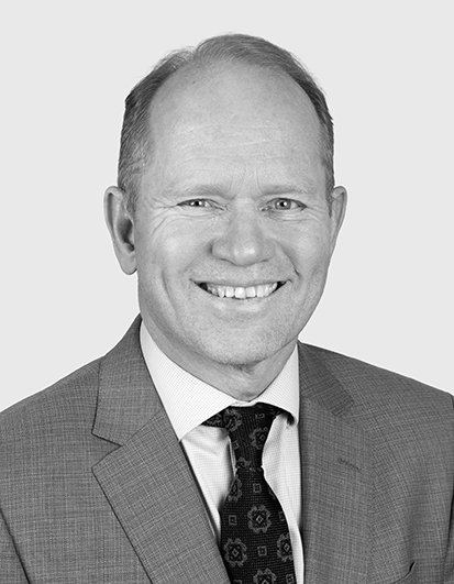 Lawyer, lögfræðingur, sérfræðingur í innheimtu slysabóta, hjálpar fólki að sækja bætur ef það hefur lentí slysi eins og t.d. bílslysi, umferðarslysi, vinnuslysi, frítímaslysi. 