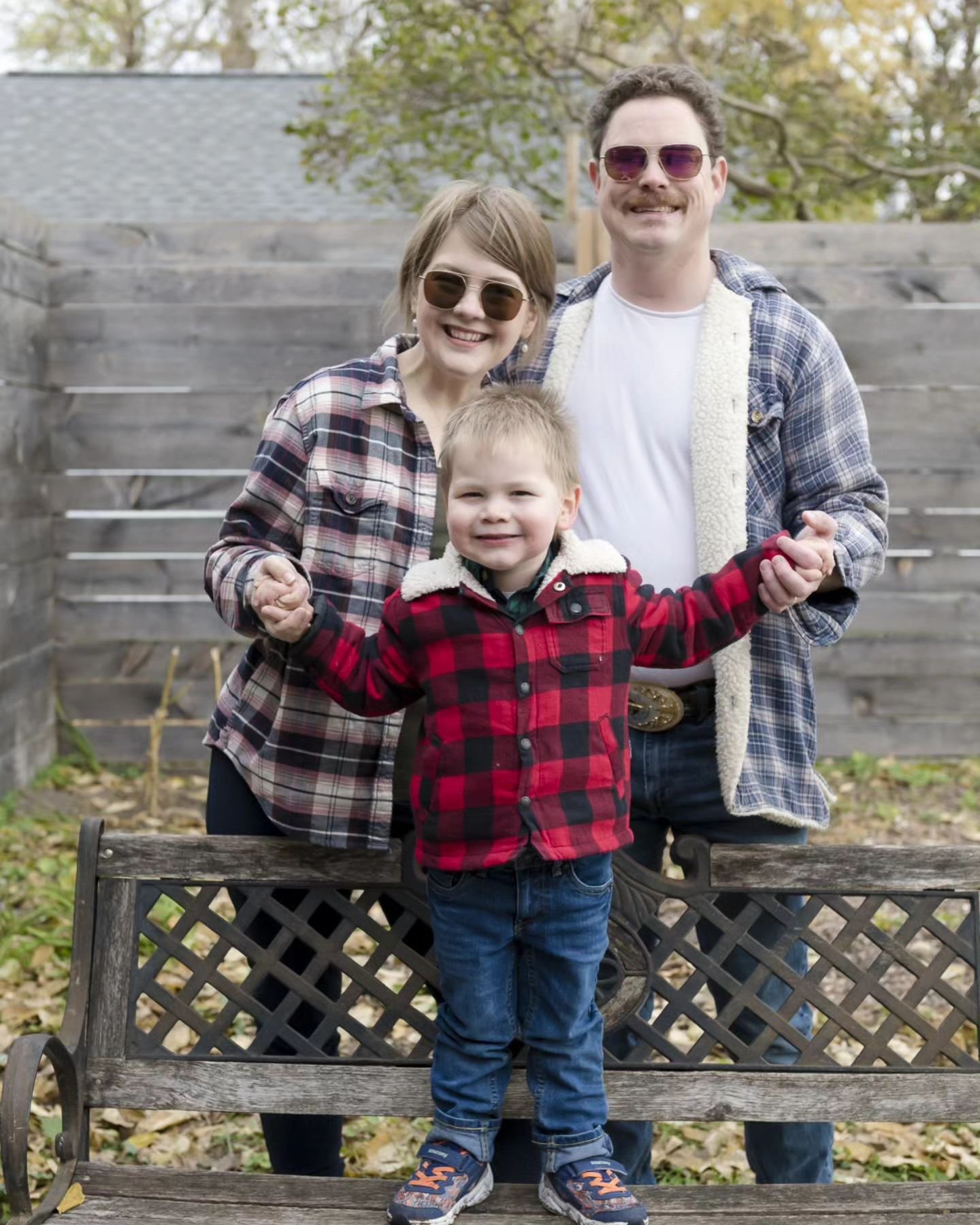 Sneak peek time...we took advantage of a warmer afternoon to sneak outside for a few mins after playing in the studio with this adorable family :)

I love when clients becomes friends that i get to photograph and visit with regularly.

Courtnie &amp;