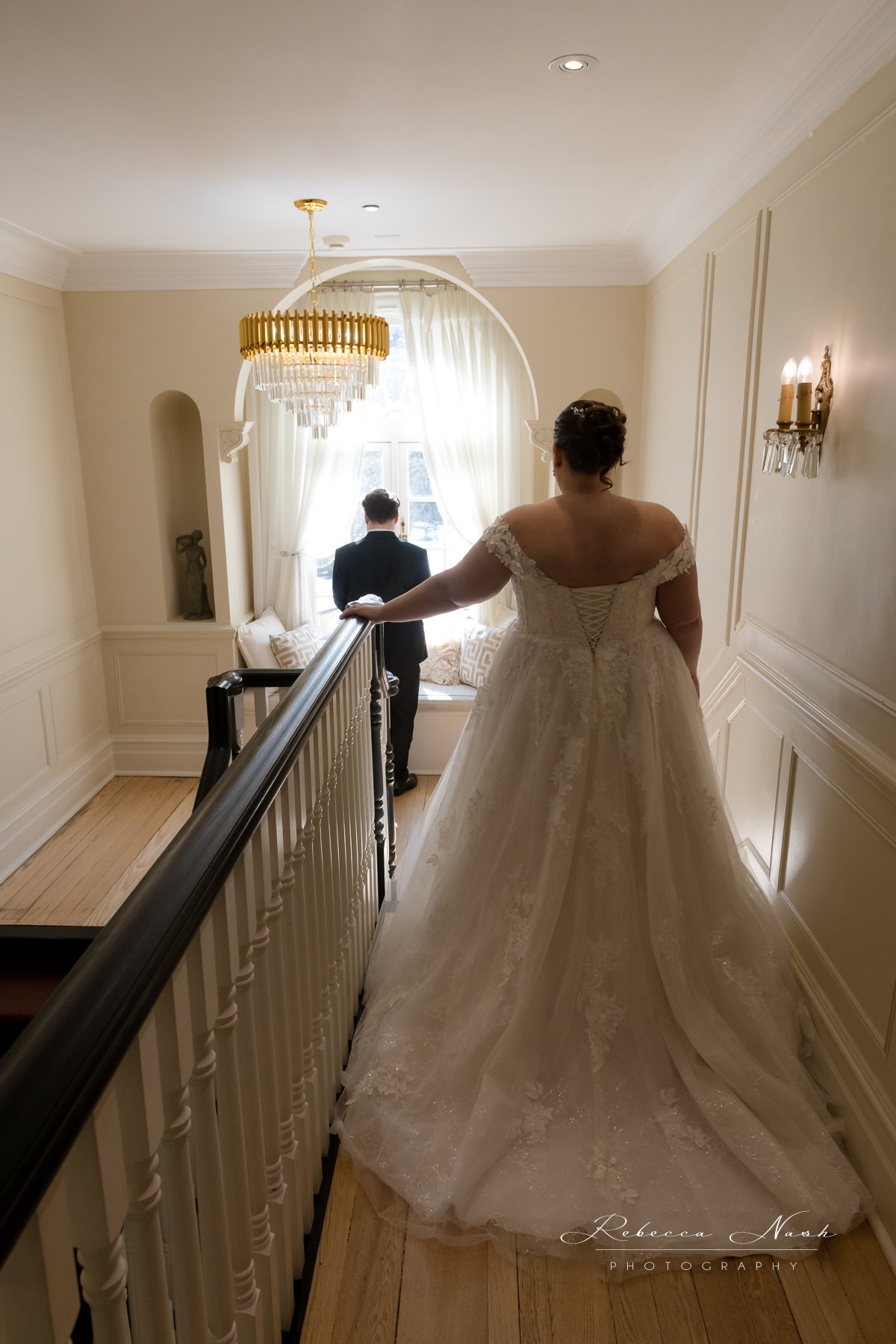 Alecia & Ivan Sneak Peeks (0021 of 0044).jpg