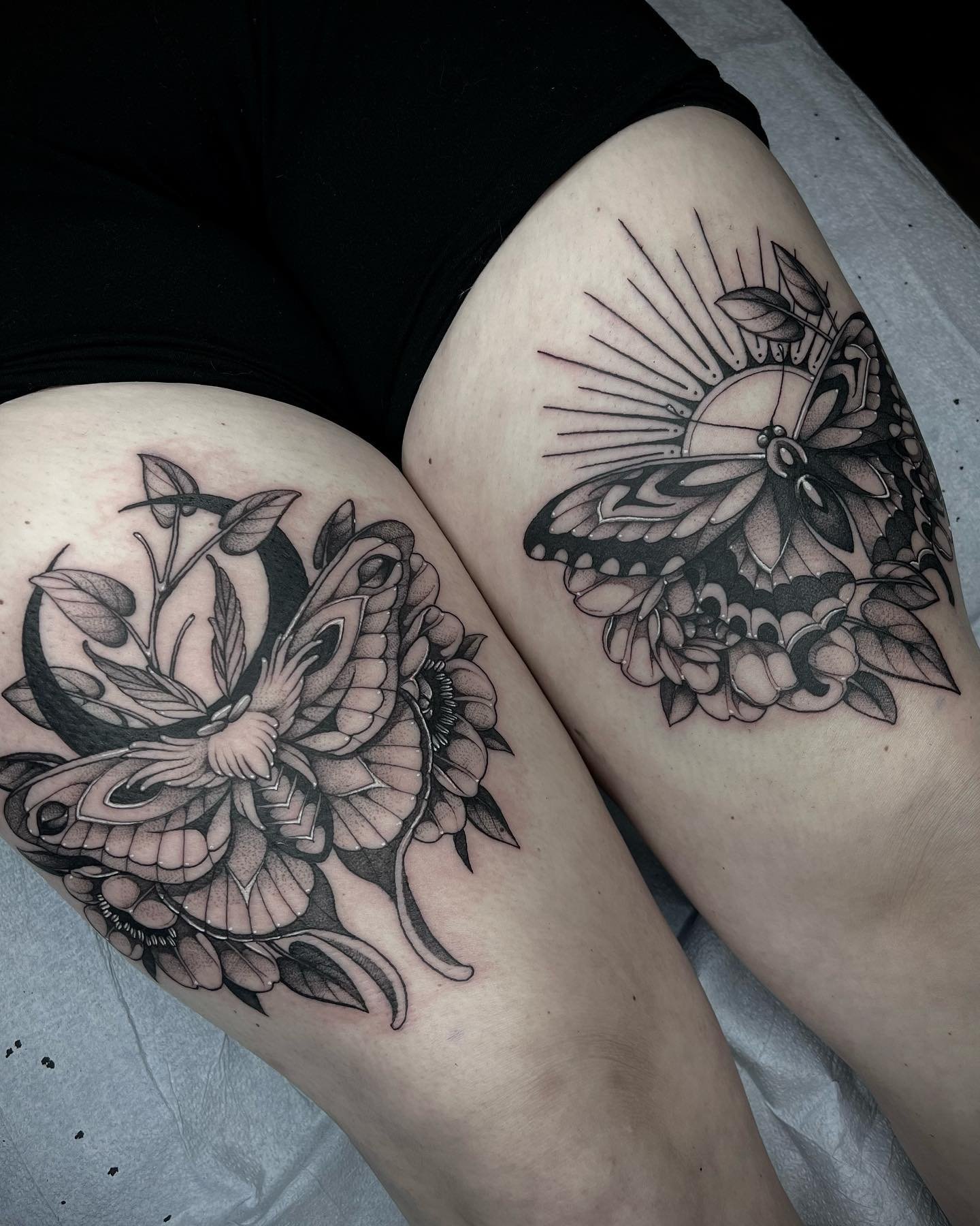 Moth and butterfly friends for Haley! Thanks for the trust 😊🦋 
.
.
.
.
#mothtattoo #butterflytattoo #bugtattoo #insecttattoo #kneetattoo #floraltattoo #botanicaltattoo #flowertattoo #goldenordertattoo #nhink #nhtattooers #nhtattoo #nhartists #nhart