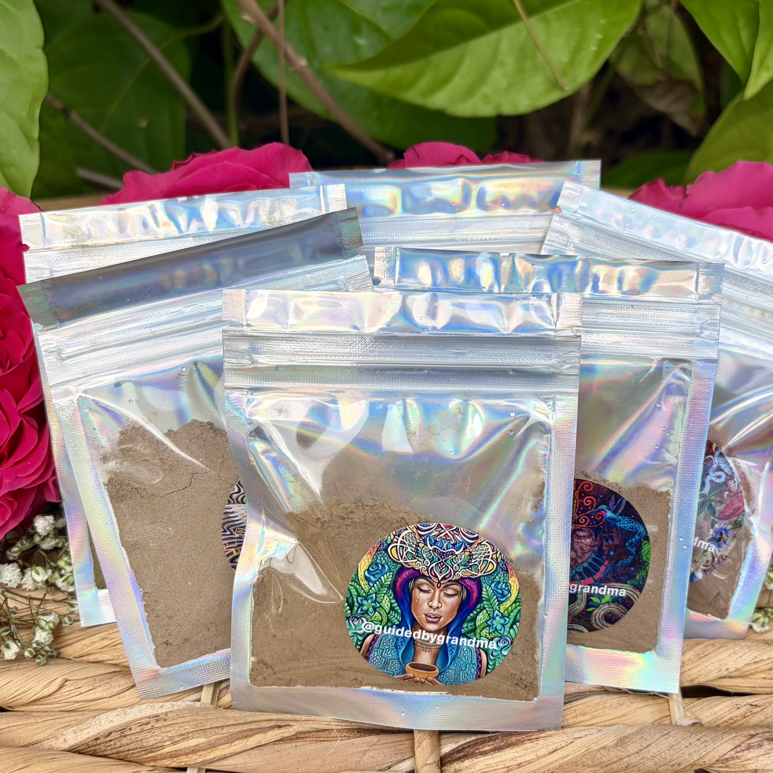 Hapéh - 10 grams - 17 Varieties - Apurina, Bobinsana, Cacao, Cumaru, Força Feminina, Huni Kuin, Jaguar, Jarina, Jiboia, Jurema, Mint, Mountain, Nunu, Red Roses, Samauma, Shawadawa, Tsunu - All Hapéh was hand selected and vetted by us directly in the 