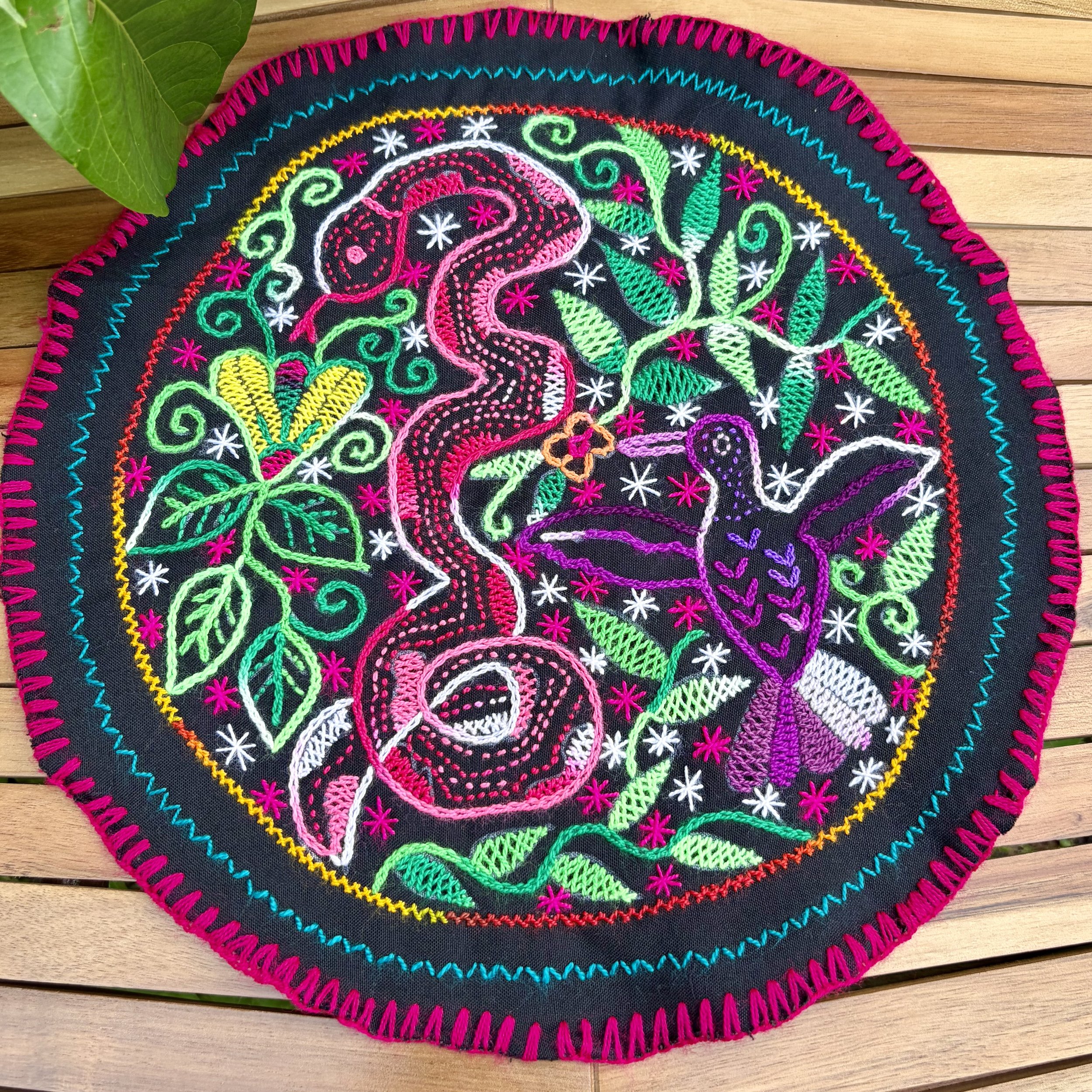 Shipibo Embroidery - Circular Tela - Serpent and Hummingbird