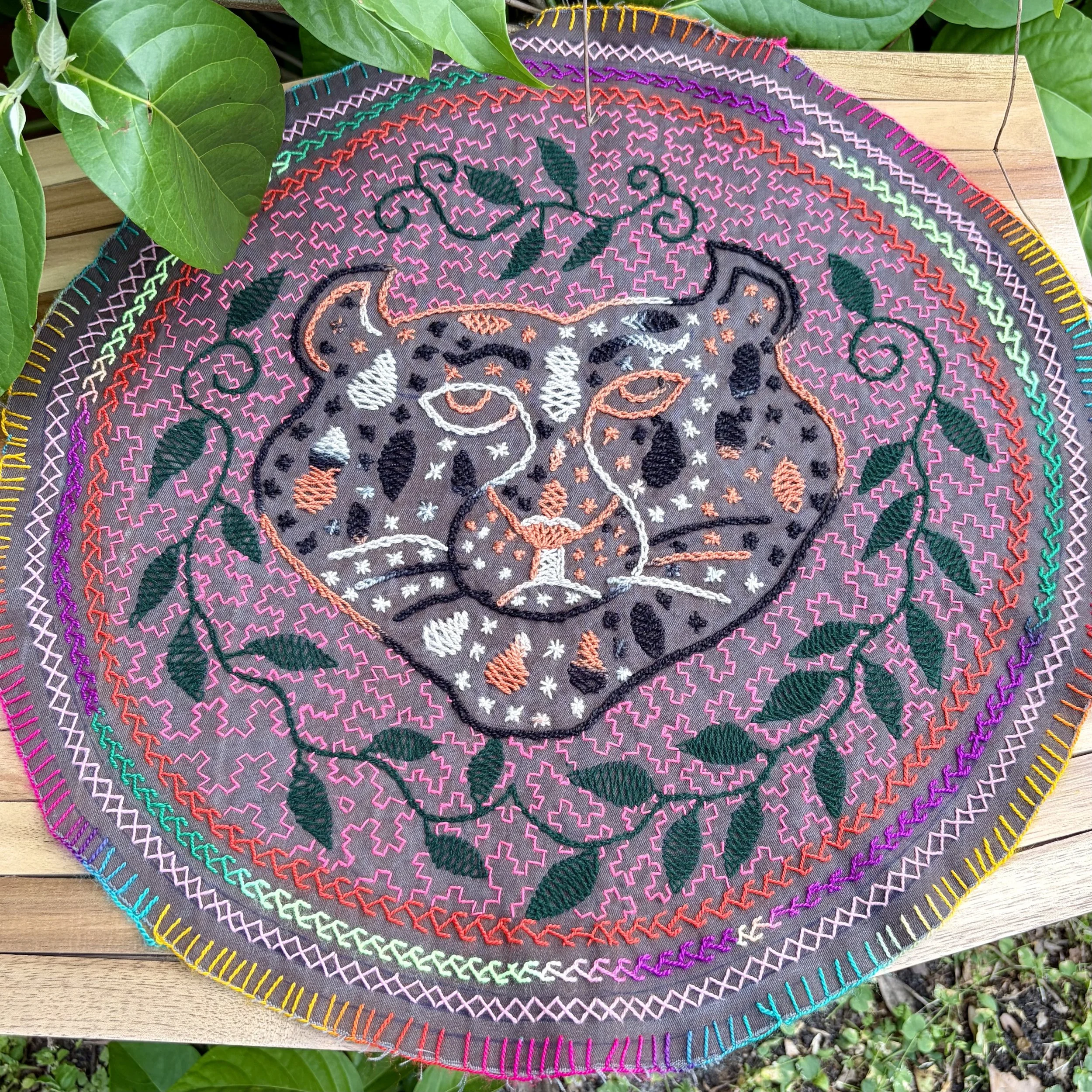 Shipibo Embroidery - Circular Tela - Wiso Ino - Black Jaguar