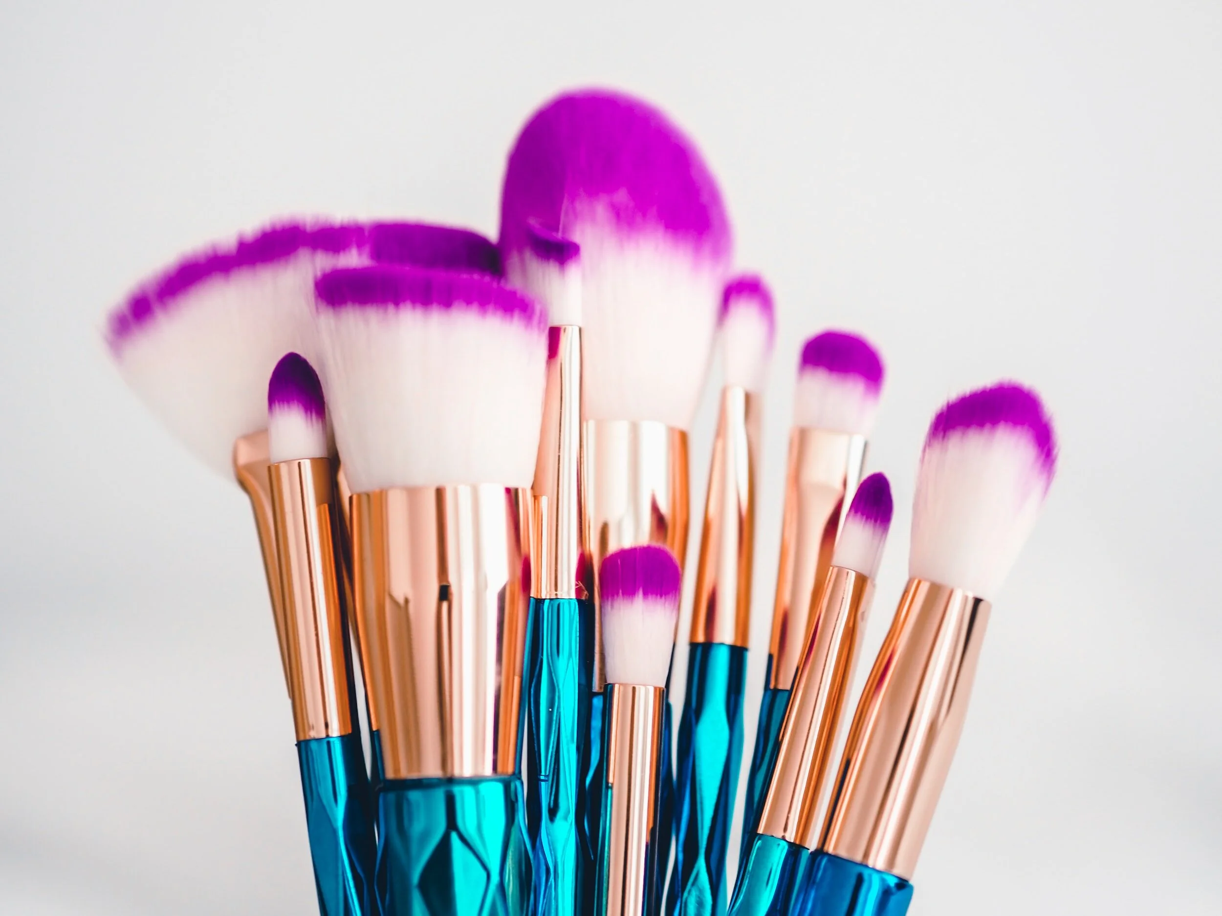 How to Clean Your Makeup Brushes: A Step-by-Step Guide