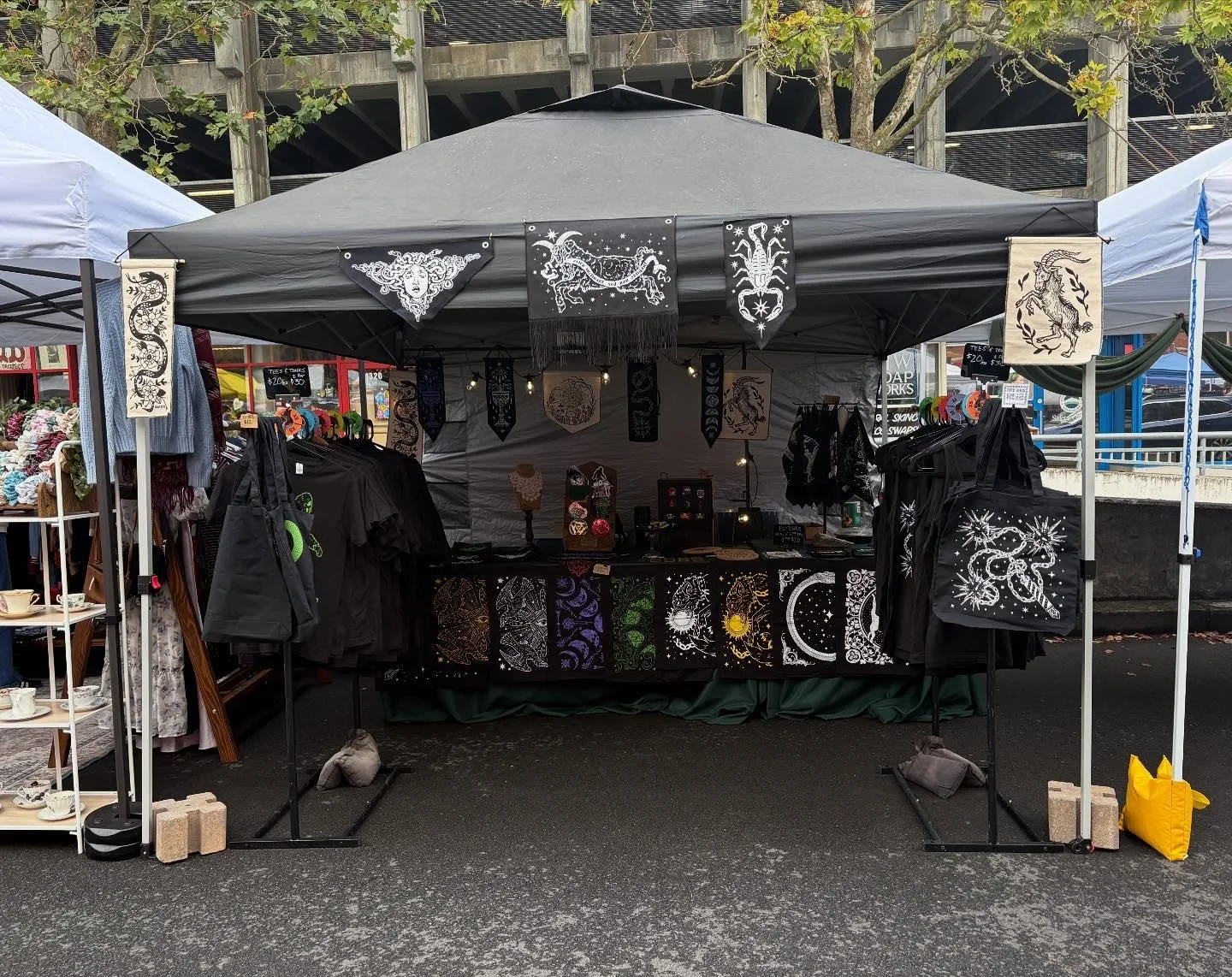 All set up for @wonderzmarket. Here til 4pm!