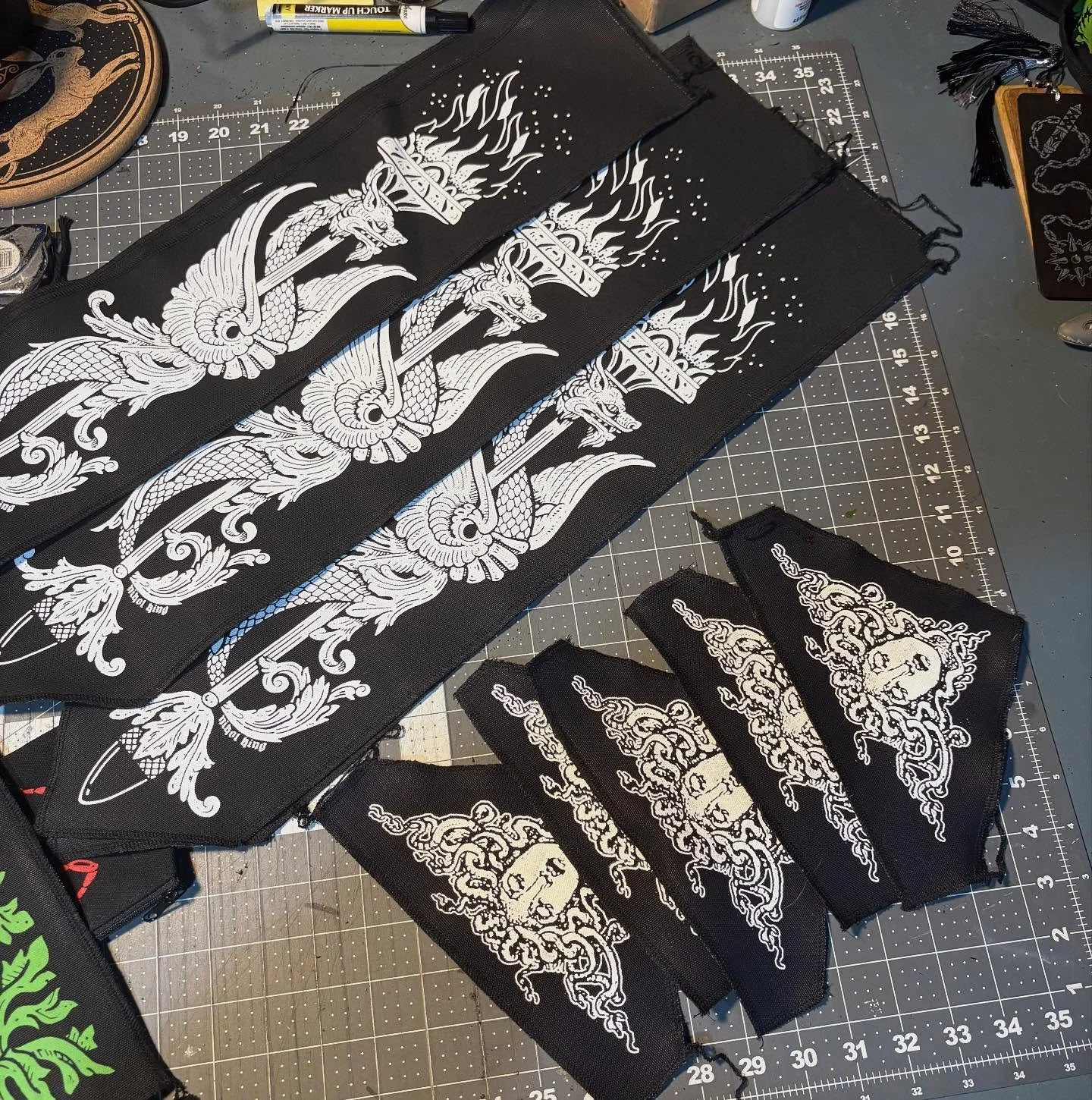 Had a blast in Bellingham this weekend @wonderzmarket, people turned tf out and I met so many rad folks!

Now it&rsquo;s back to the dungeon and making new things for this Sat @mckinleyhillhauntedstreetfair 👻