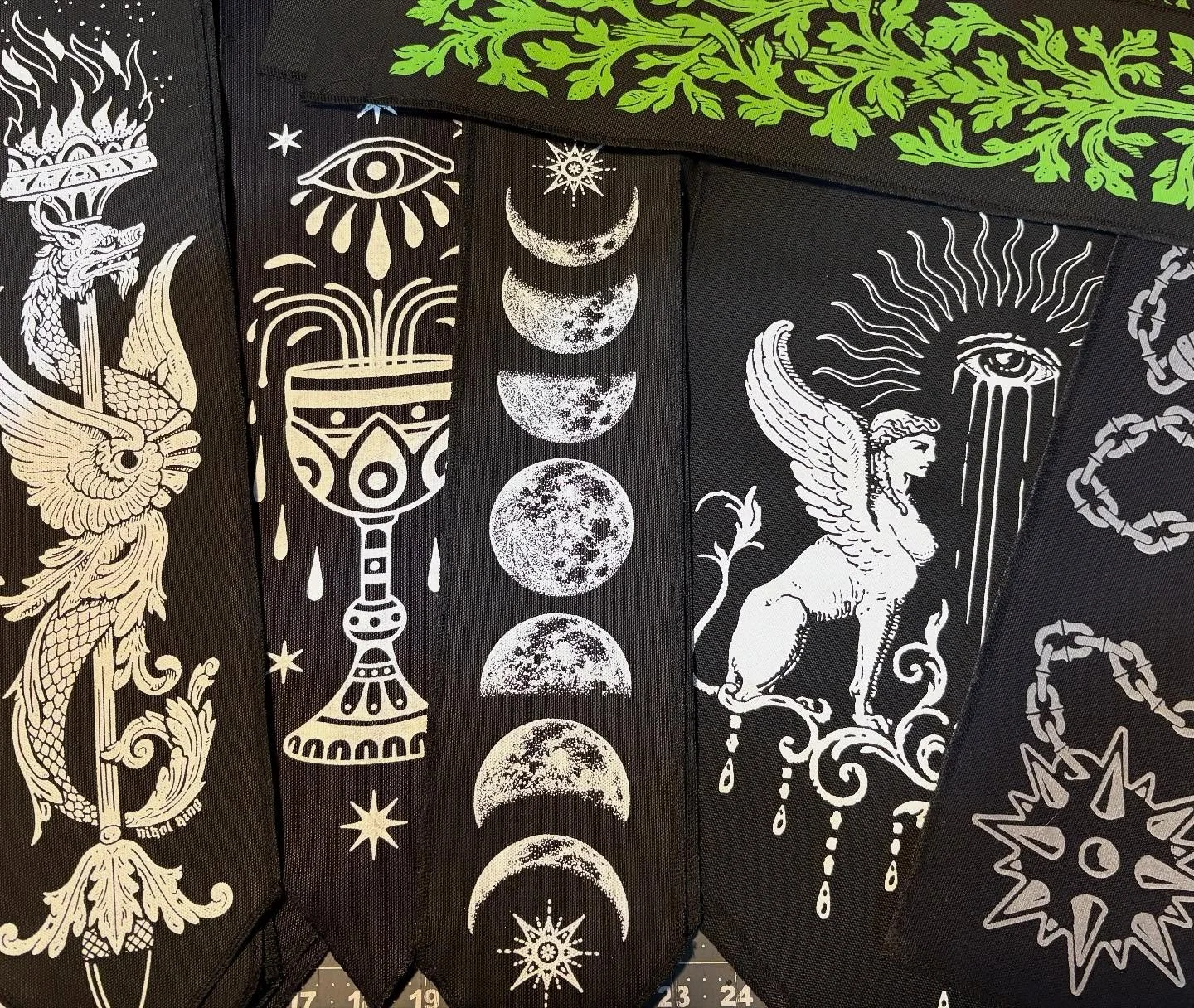 Been making SO many banners for tomorrow @mckinleyhillhauntedstreetfair 🎃👻💀