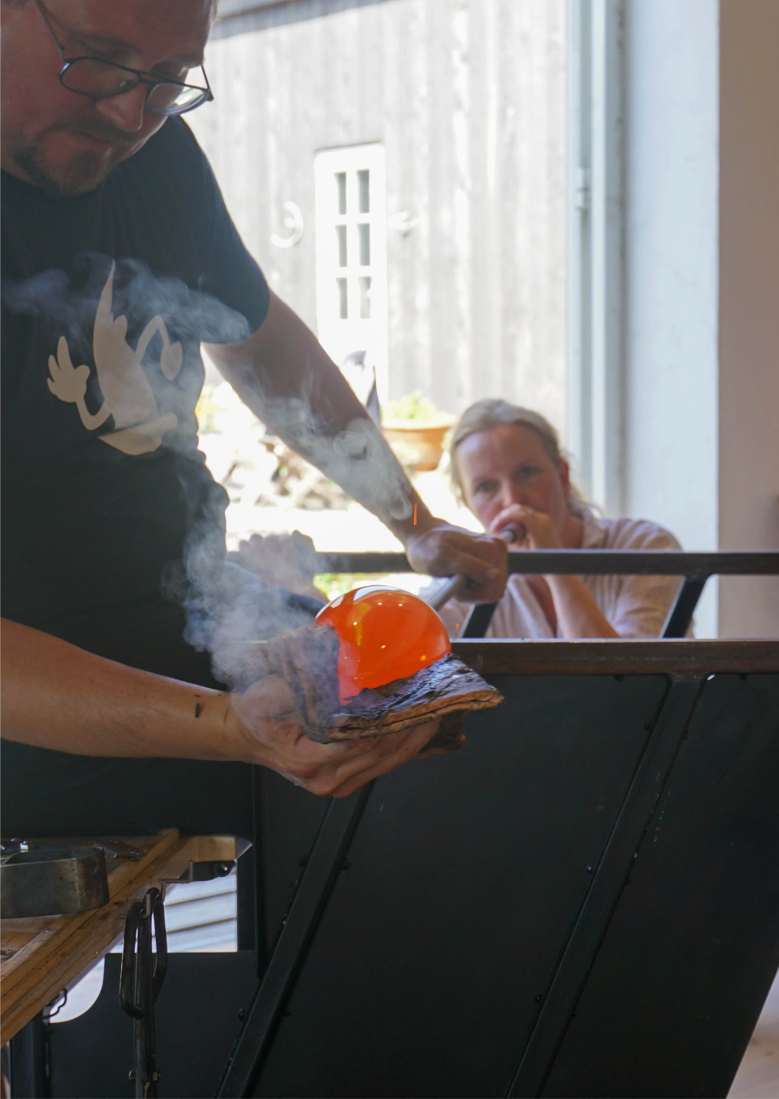 Glas værksted — Glød Glas Studio Glaspusteri Bornholm, DK