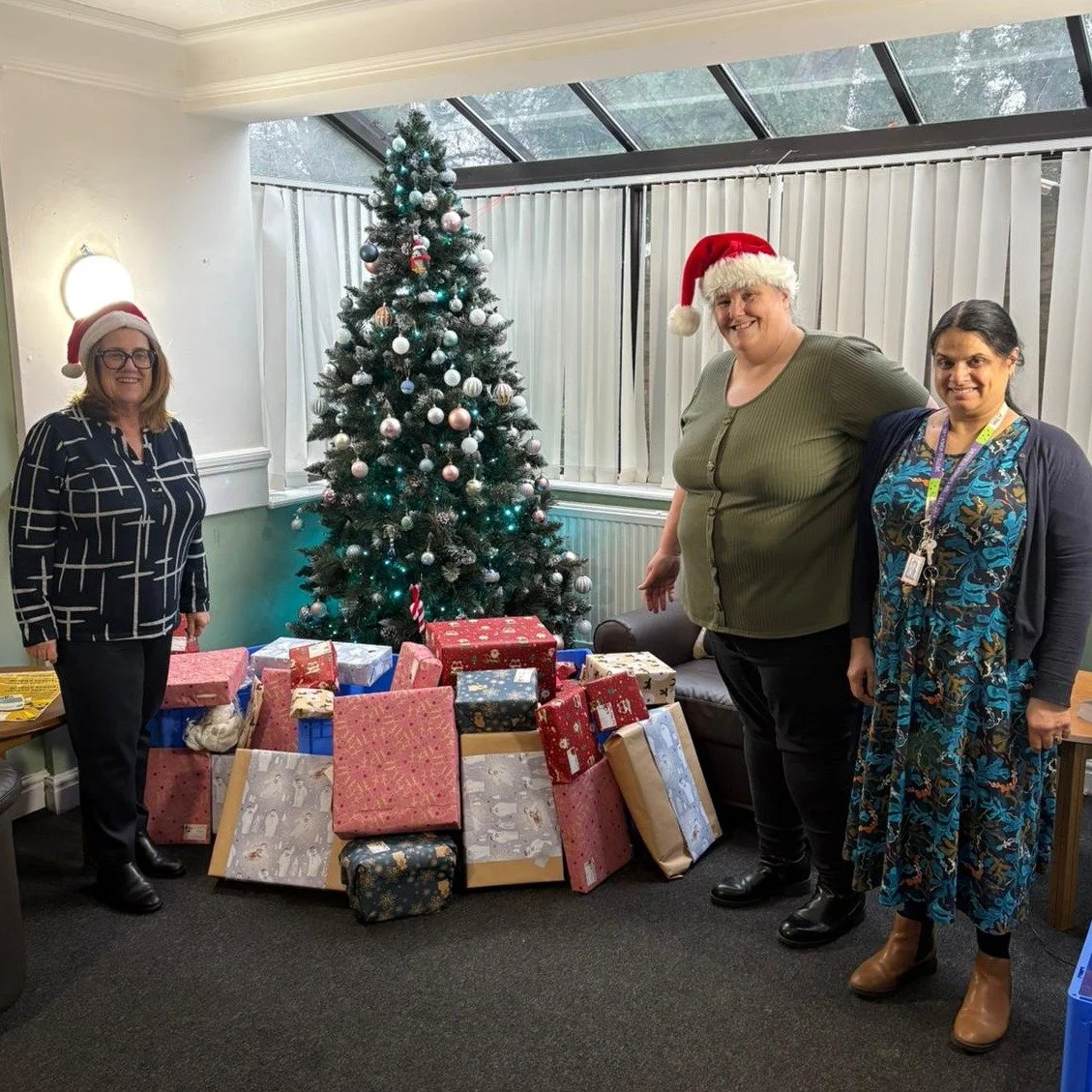 Look at the smiles on those faces!

The women and children we support will have smiles just as wide when they see the gifts @arthrexuk  have given us this festive season. 

We want to express our deepest gratitude to an organisation whose ongoing gen