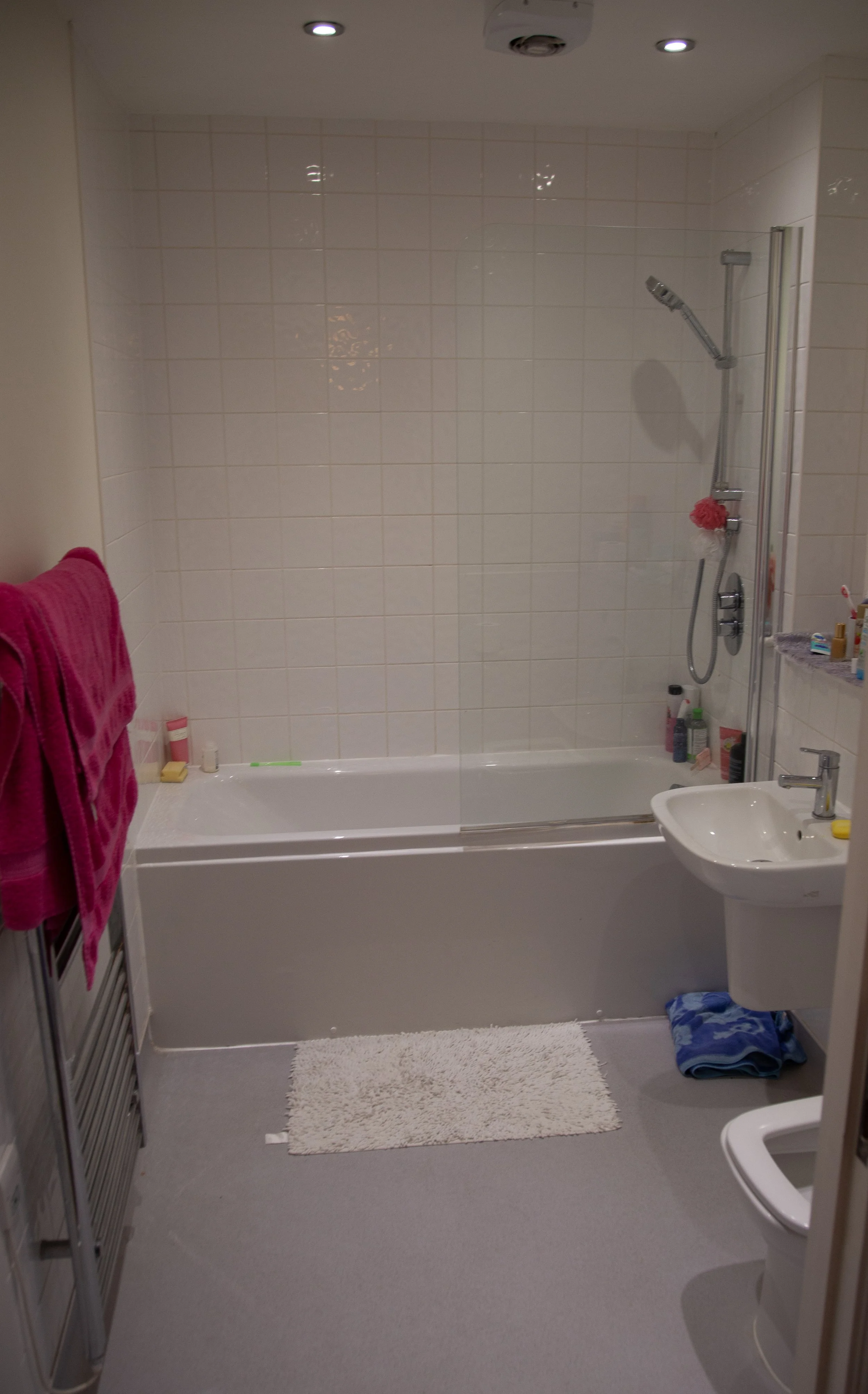 Flat Bathroom.jpg
