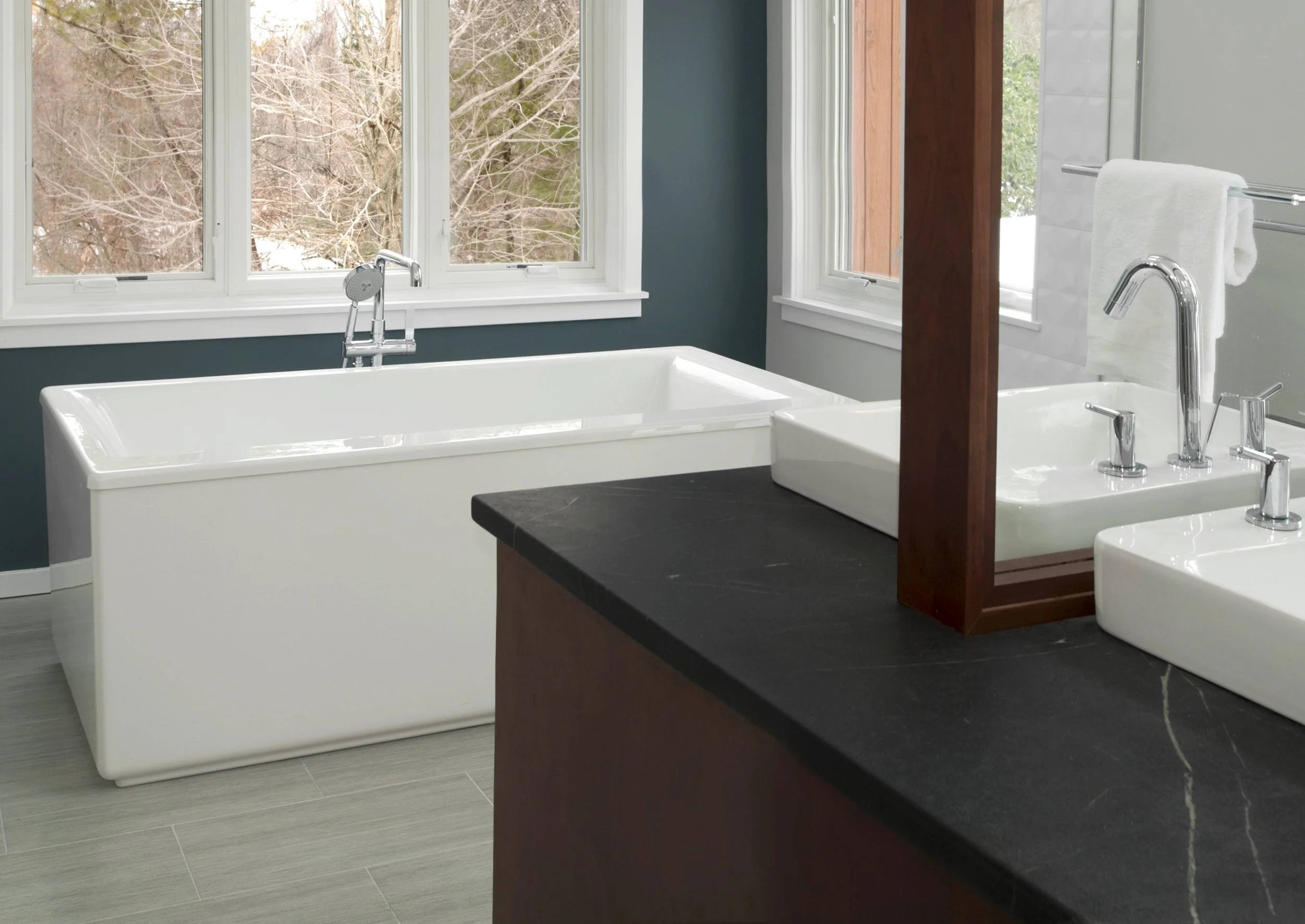 zachos-bathroom.jpg