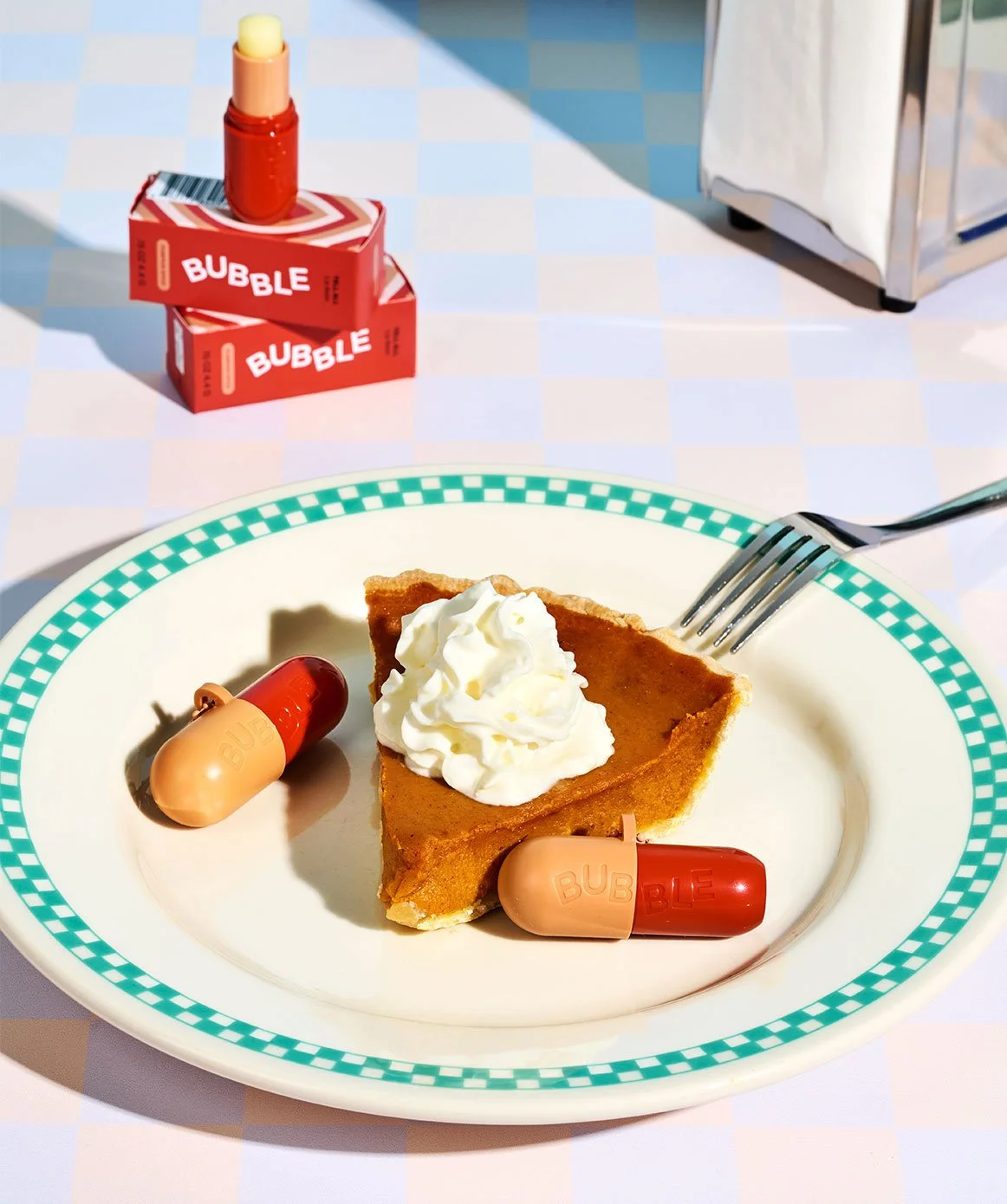BUBBLE_TELL-ALL_PUMKPIN-SPICE_STILL-LIFE_3.jpg