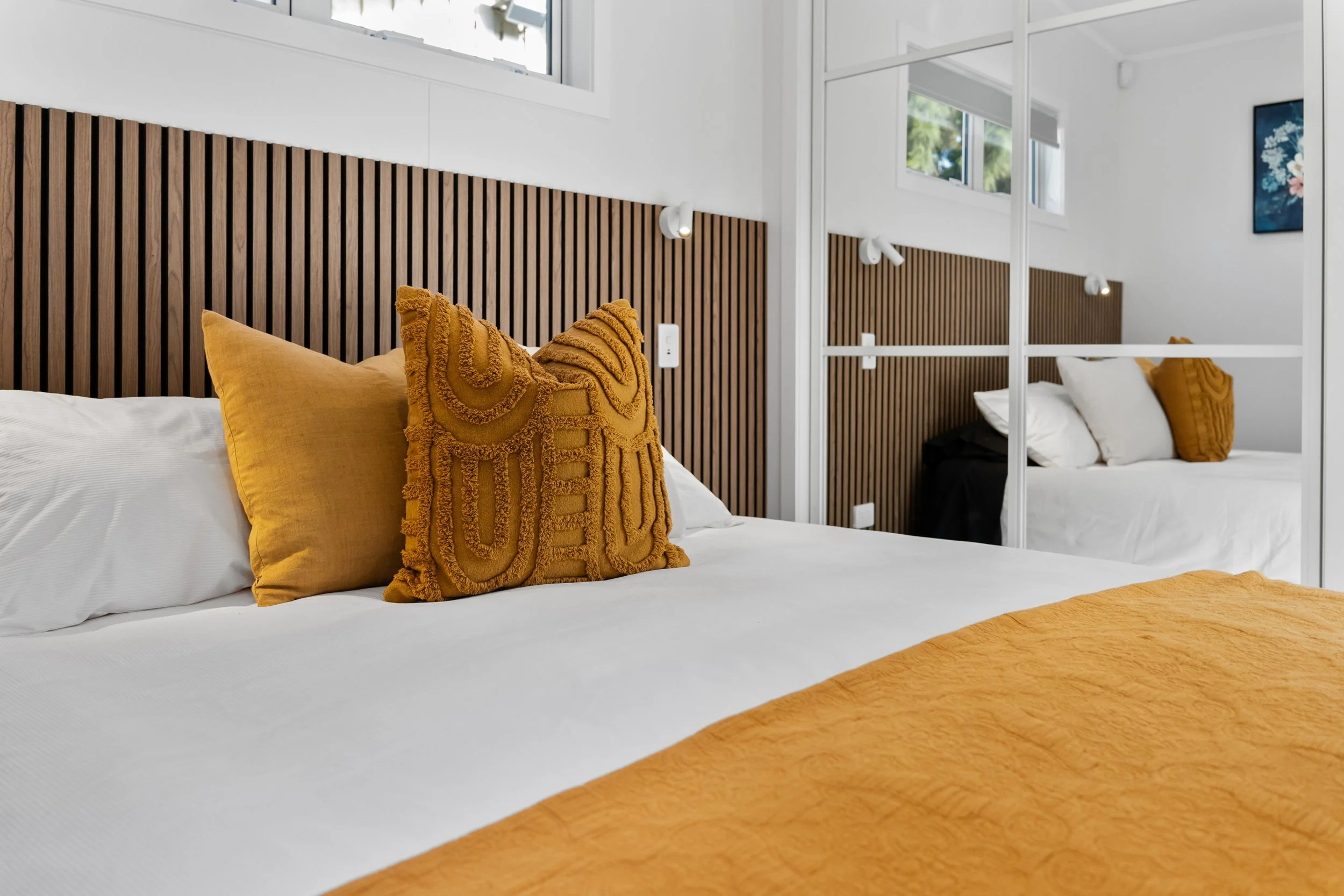 T3 Bedroom headboard Image .JPG