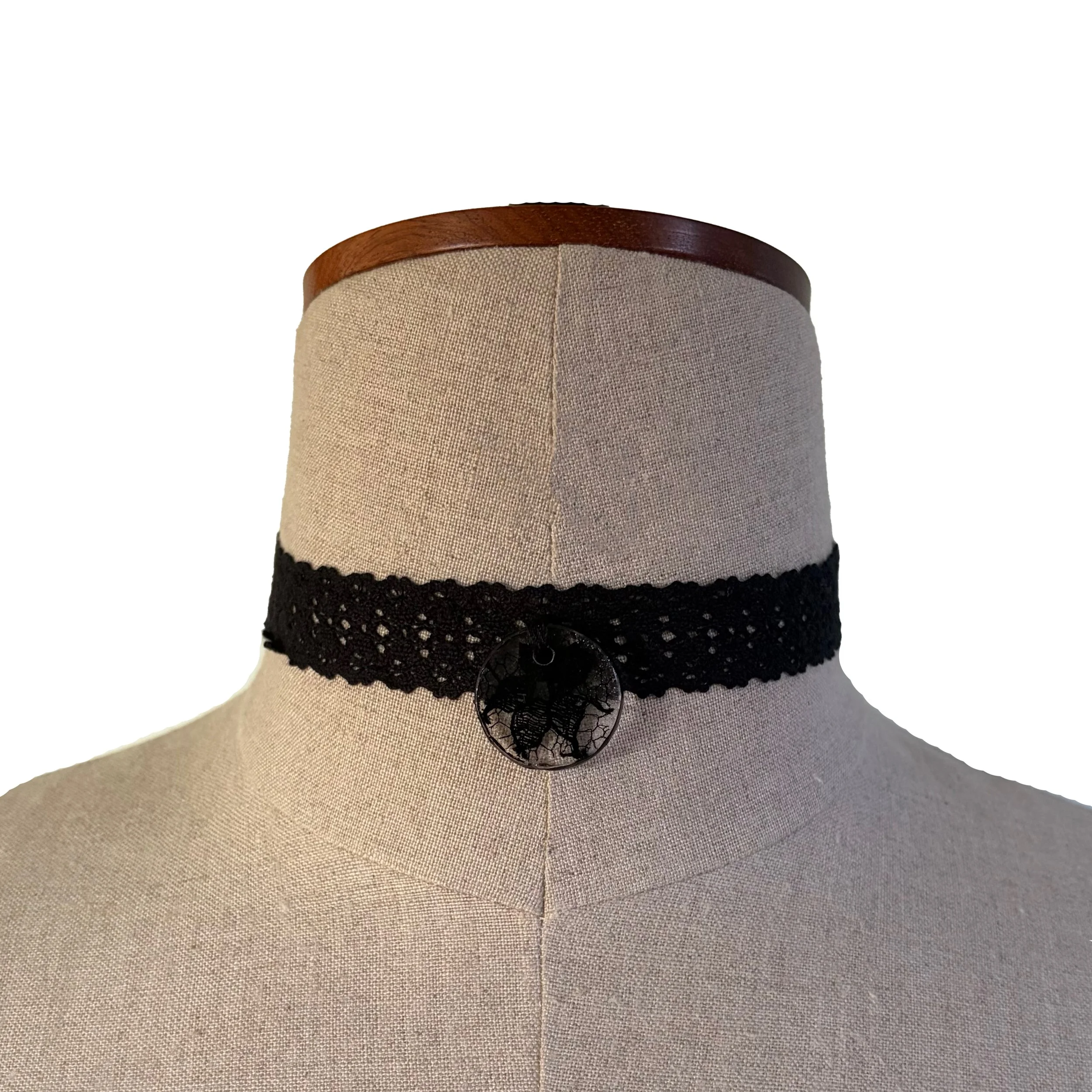 LIMITED EDITION LACE CHOKER 000324